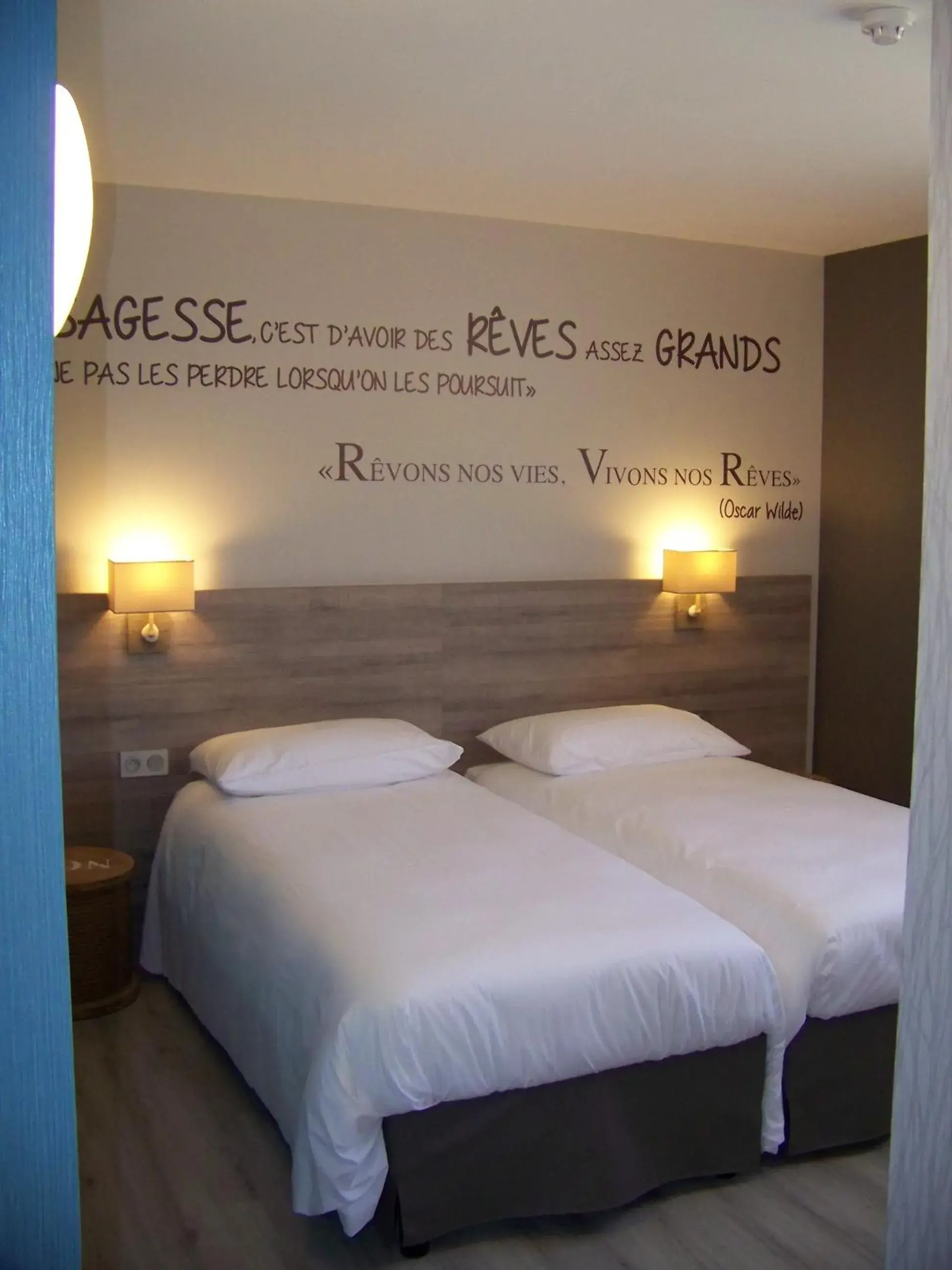 Bed in Ibis Styles Vierzon