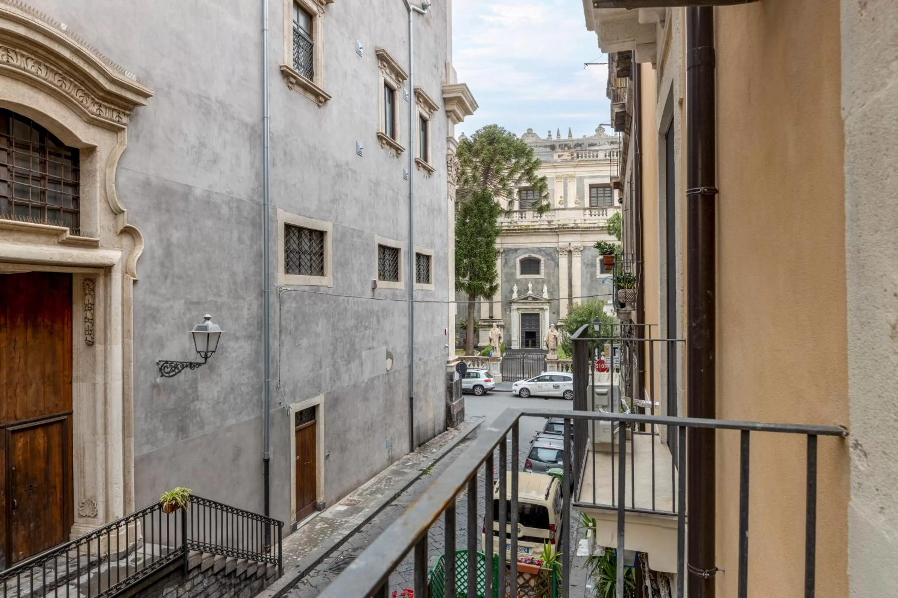 Neighbourhood in La Regina del Duomo Catania Centro