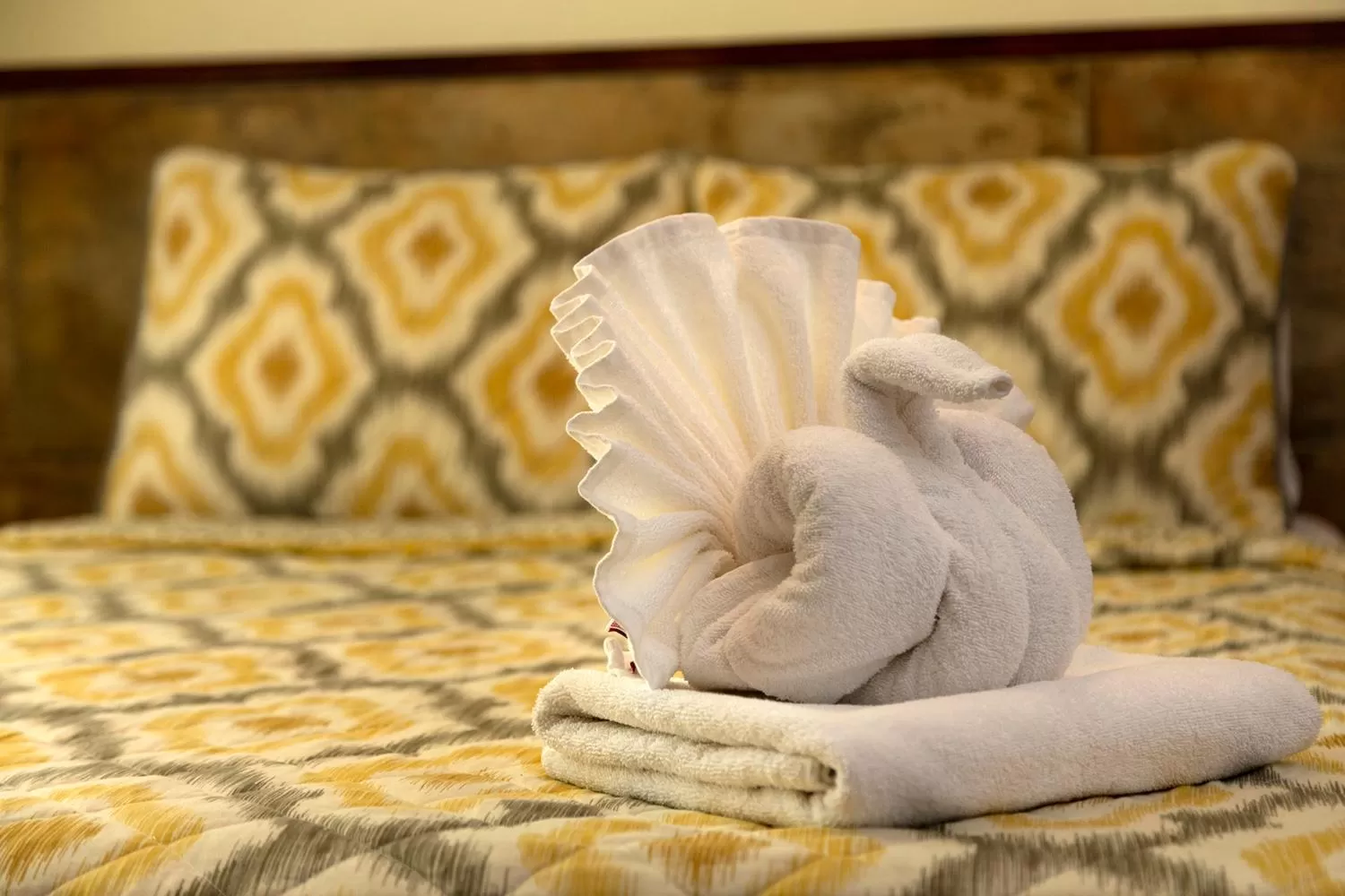 Bed in Hotel Amar Inn