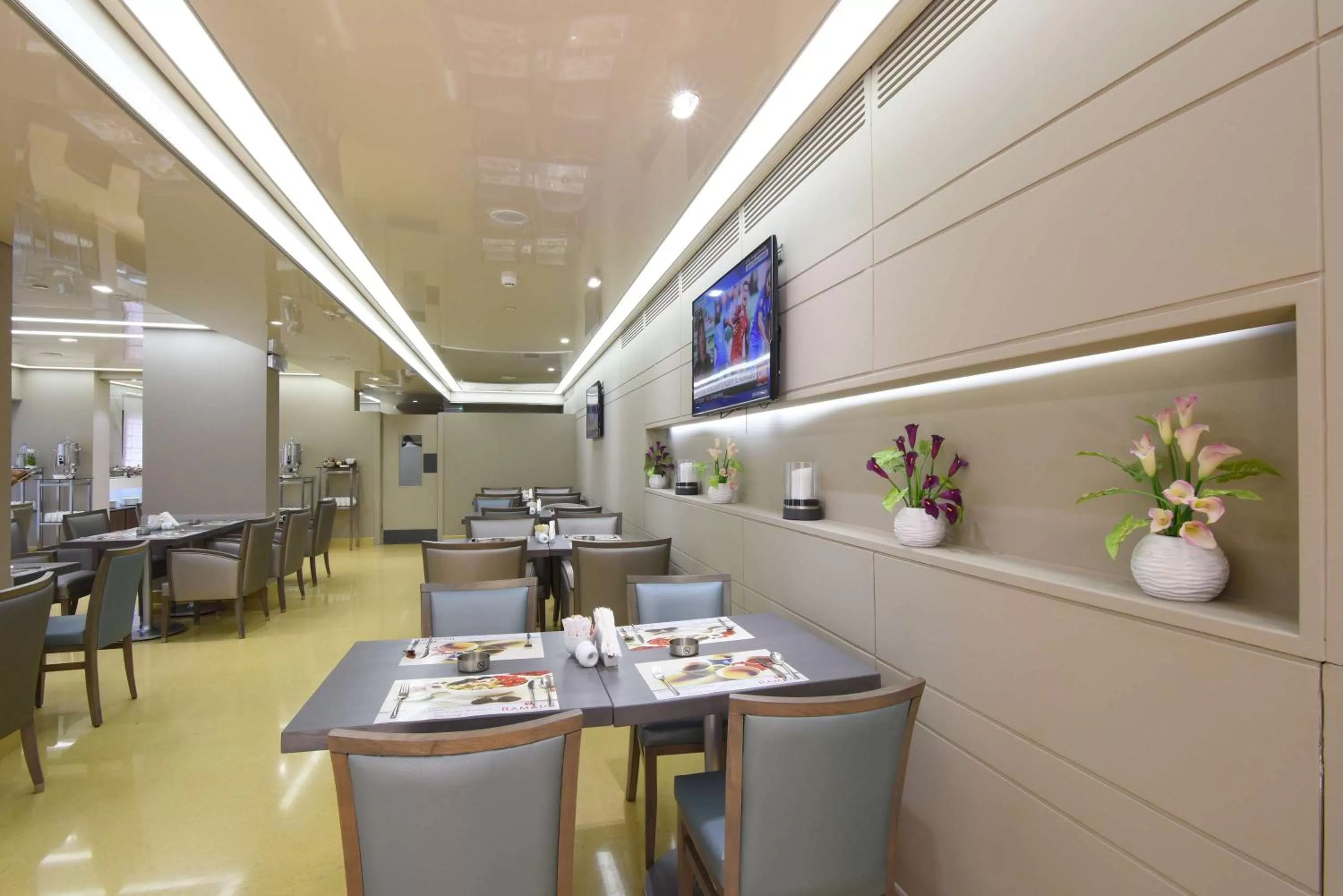 Restaurant/places to eat in Ramada by Wyndham Downtown Beirut