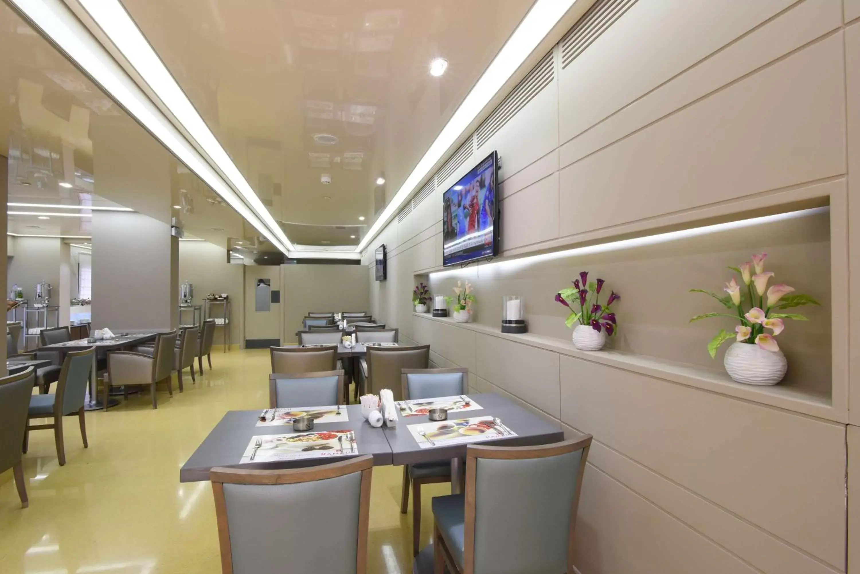 Restaurant/Places to Eat in Ramada by Wyndham Downtown Beirut