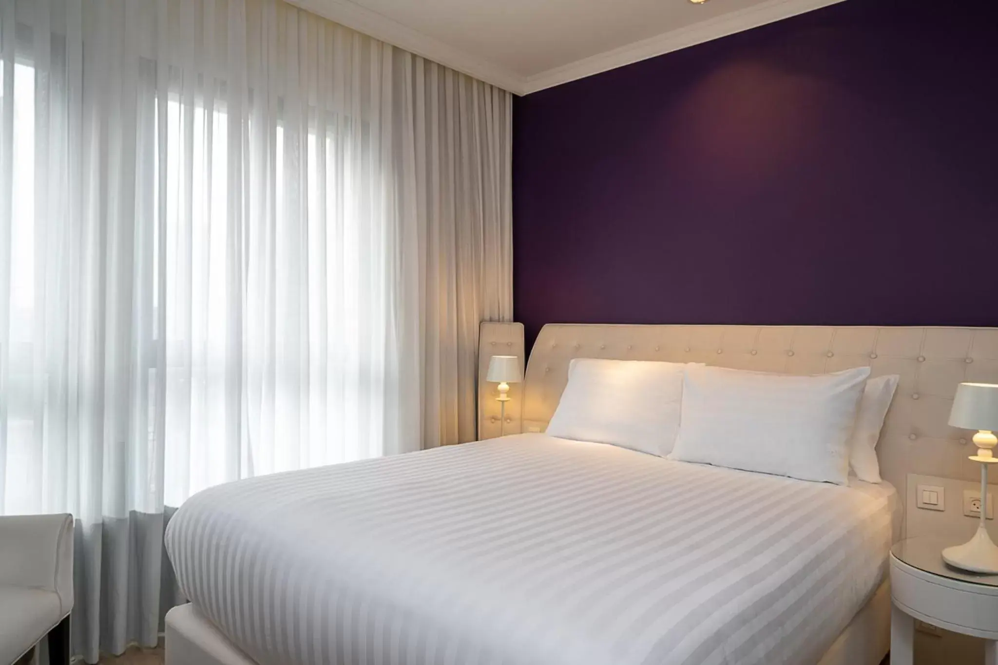 Photo of the whole room, Bed in Hotel Indigo Tel Aviv - Diamond District, an IHG Hotel