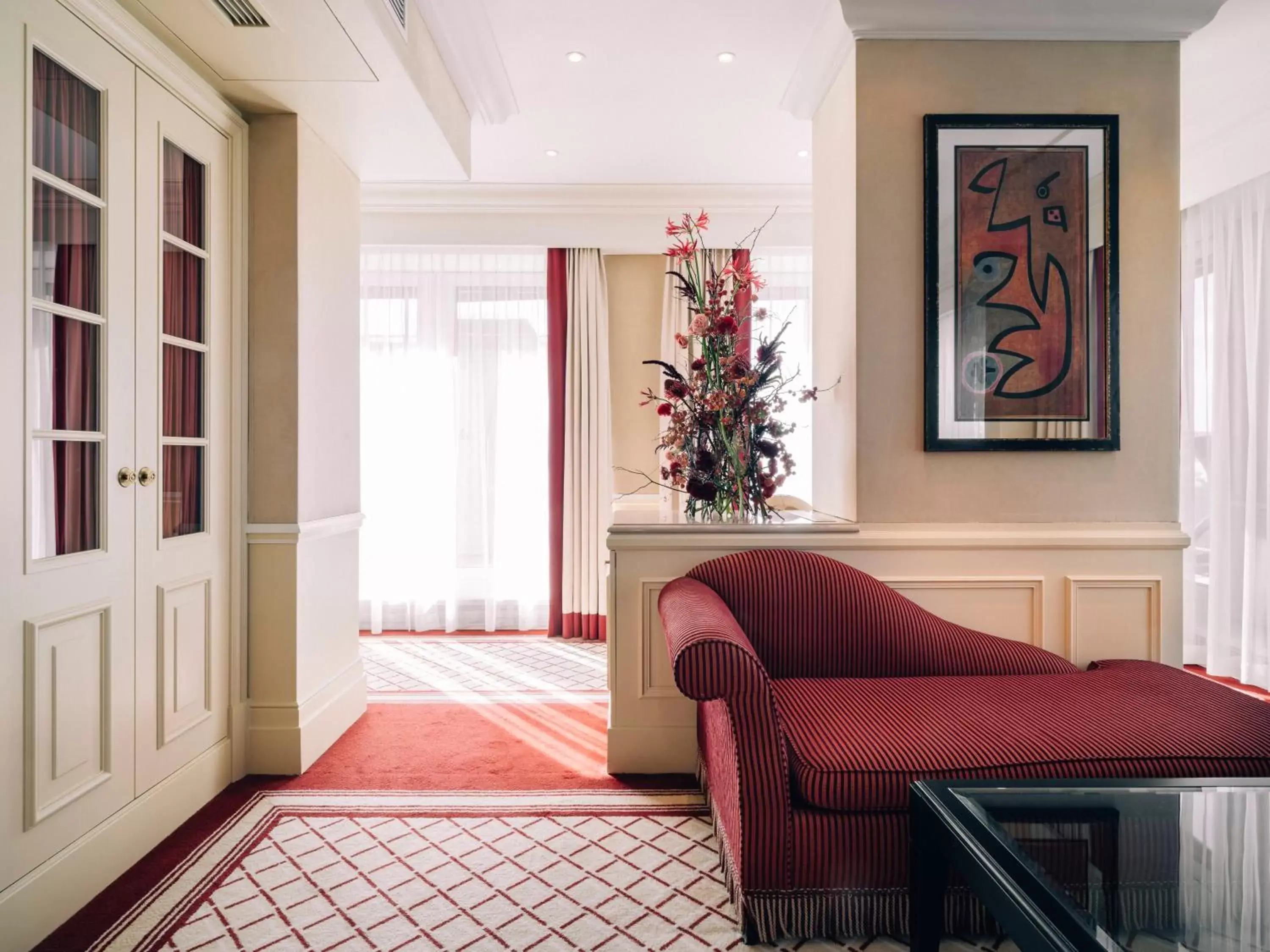 Living room, Lobby/Reception in Hotel Sacher Wien