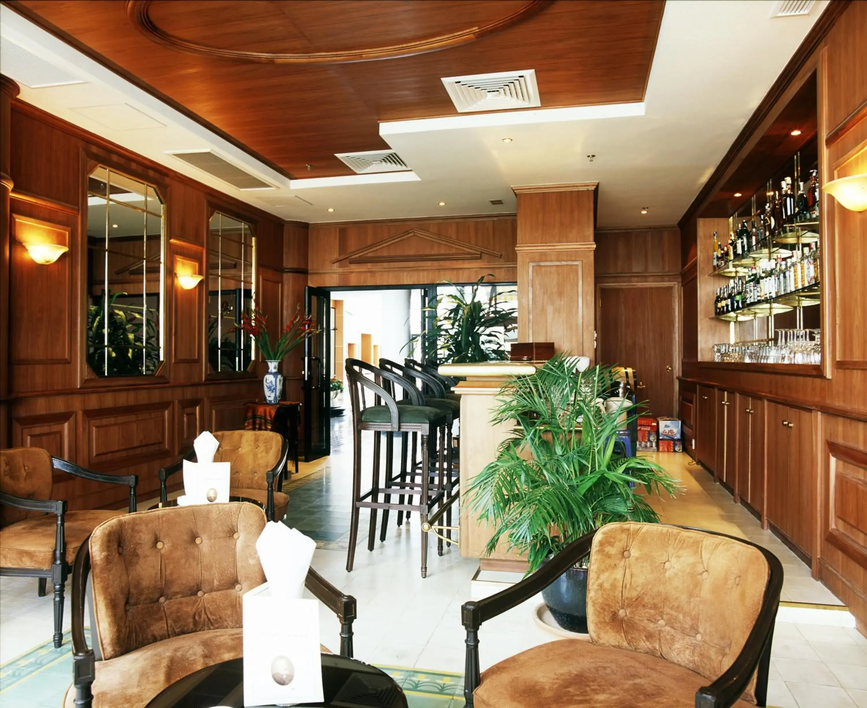 Lounge or bar in Saigon Domaine Luxury Residences