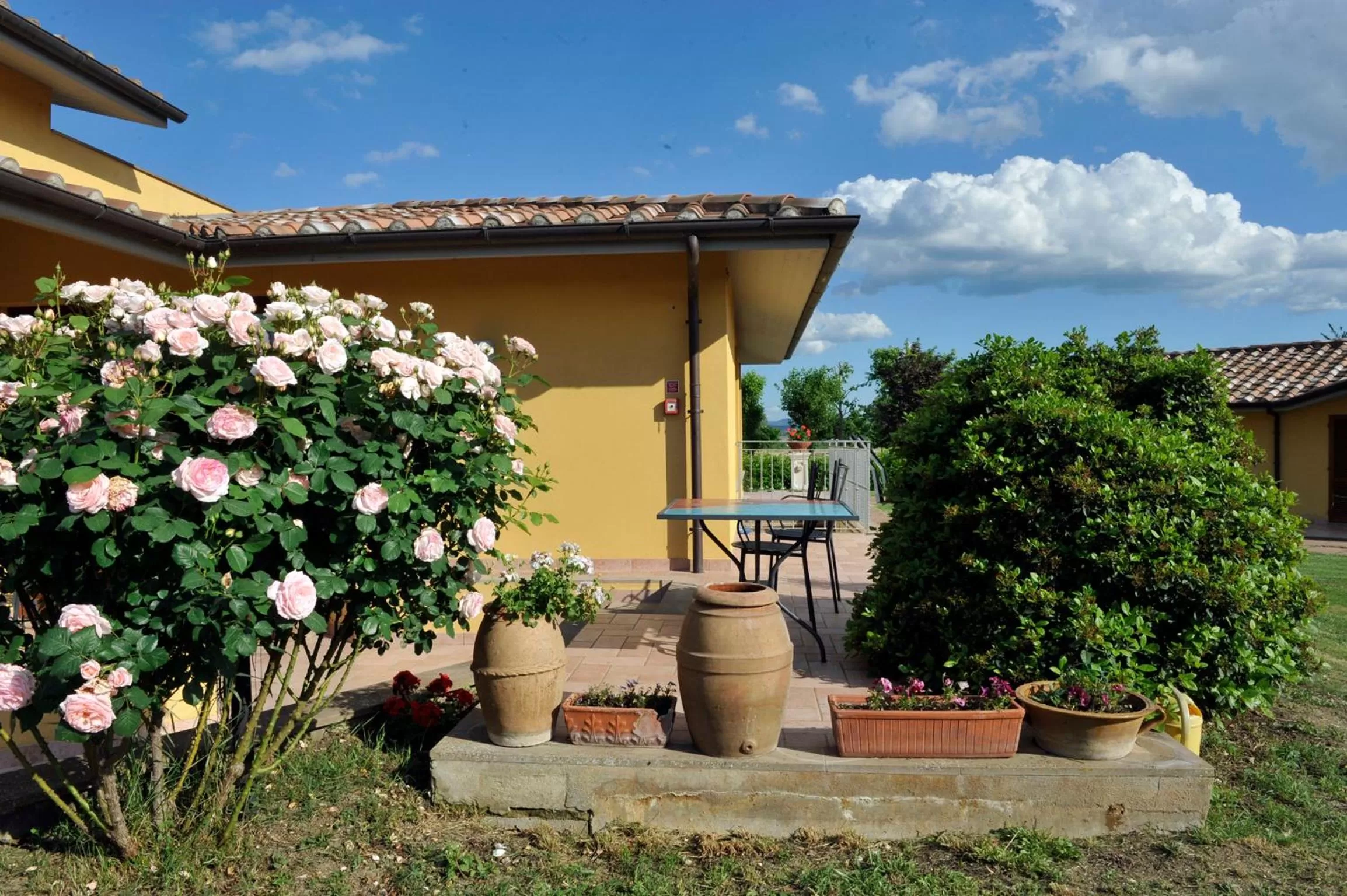 Property building in Le Macerine