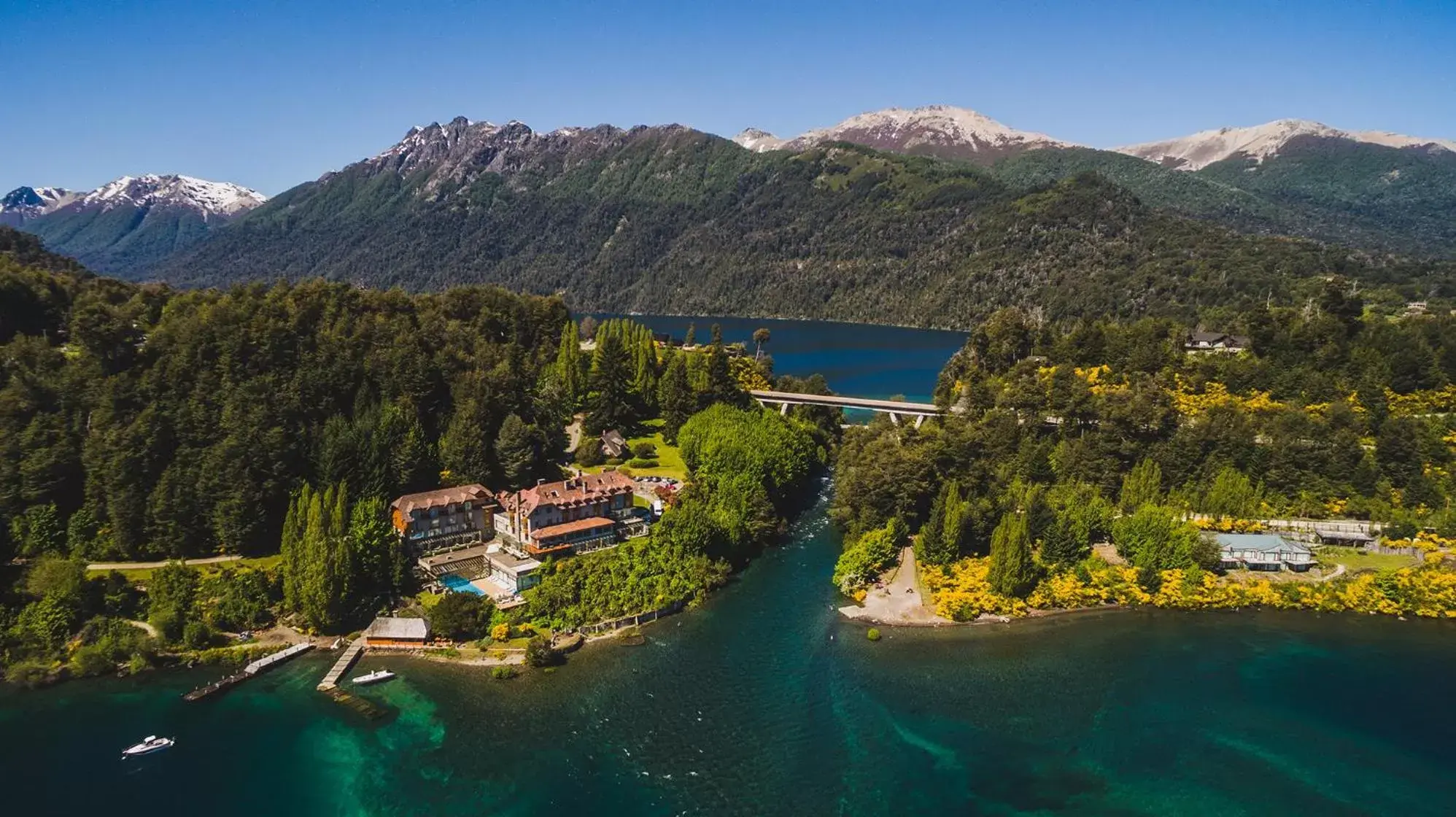 Natural landscape, Bird's-eye View in Correntoso Lake & River Hotel