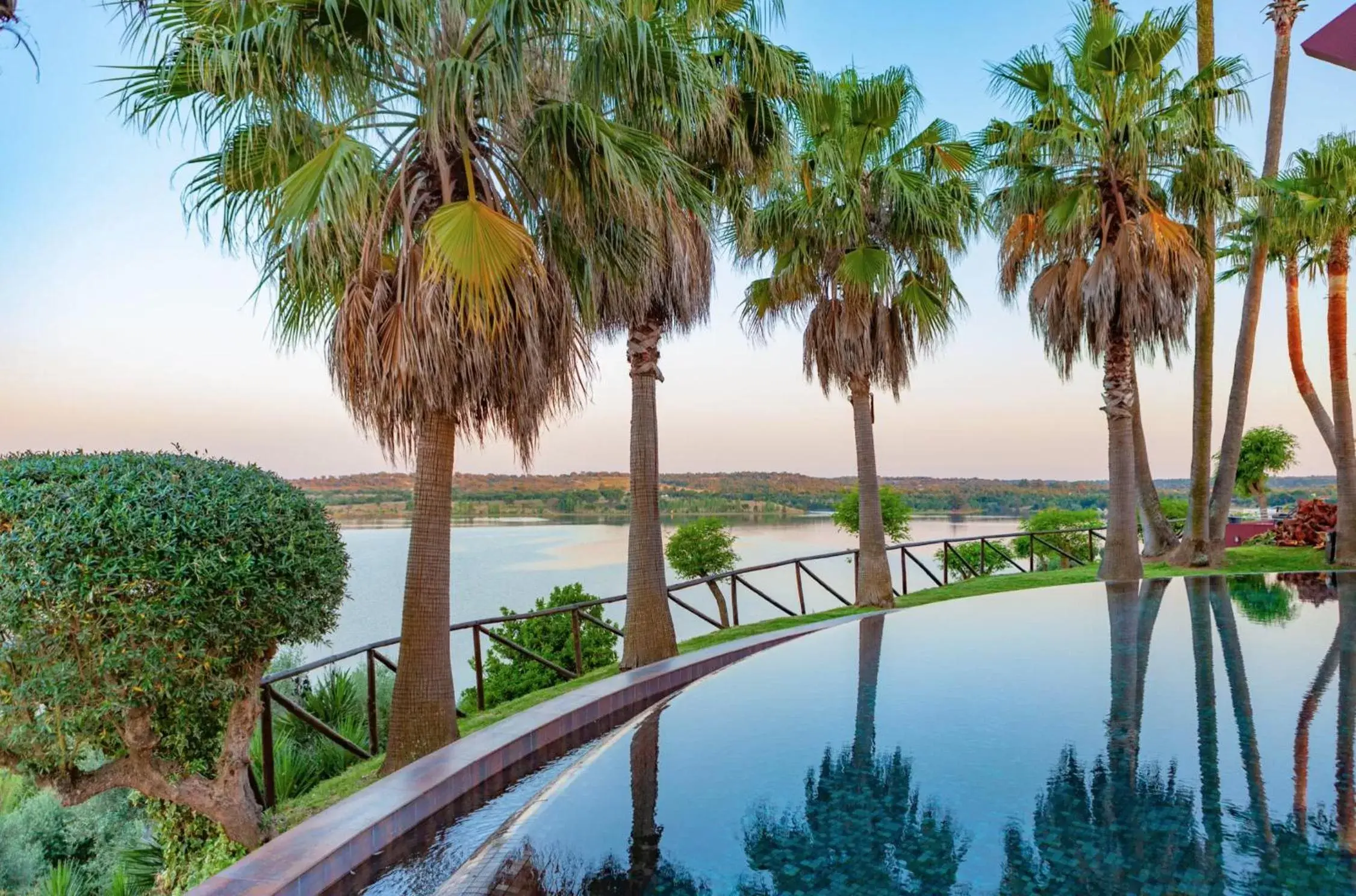 Lake view, Swimming Pool in Montargil Monte Novo