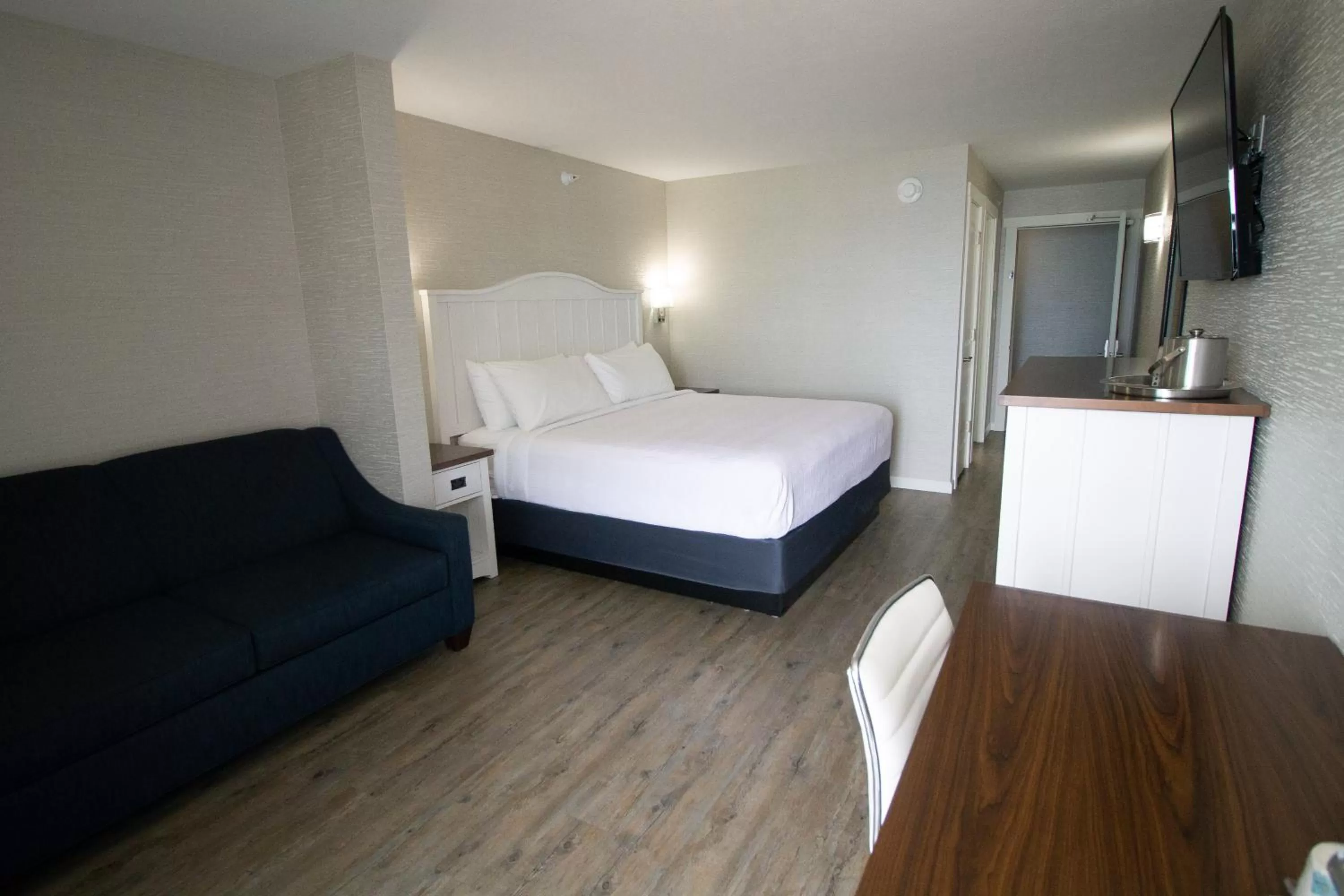 Beach View Balcony King with Sleeper Sofa in The Baywatch Resort