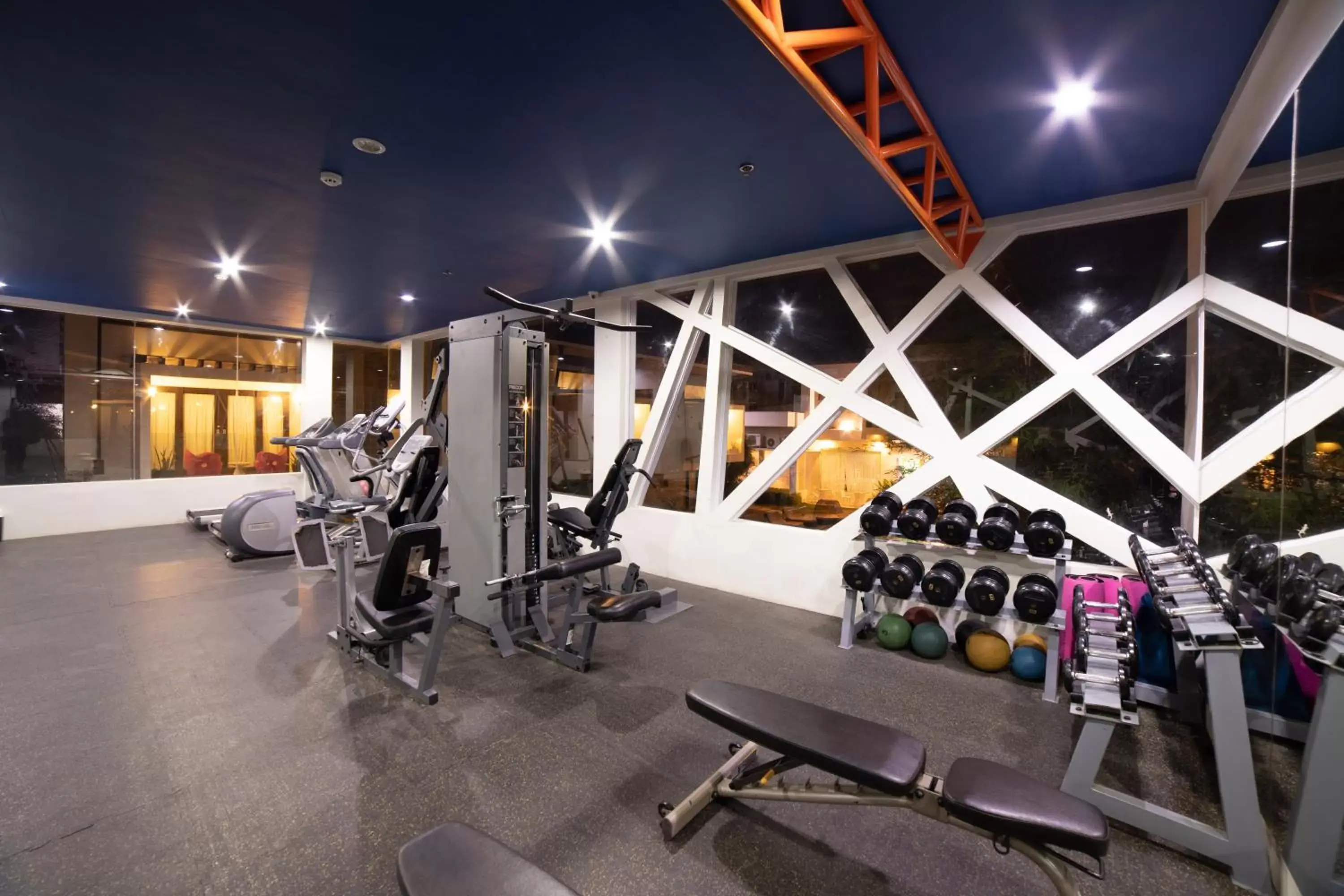 Fitness centre/facilities, Fitness Center/Facilities in One Manalo Place