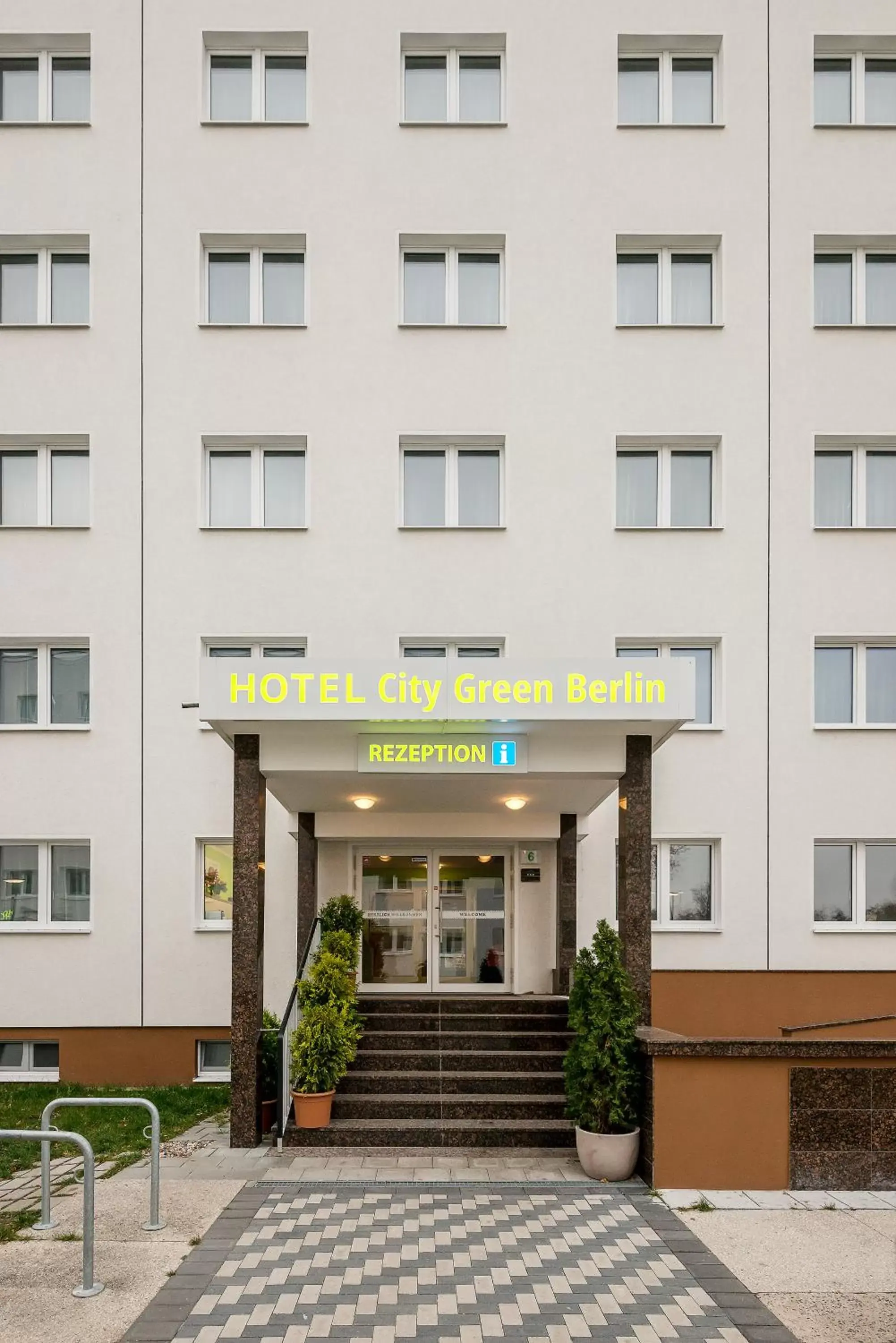 Facade/entrance in Hotel City Green Berlin
