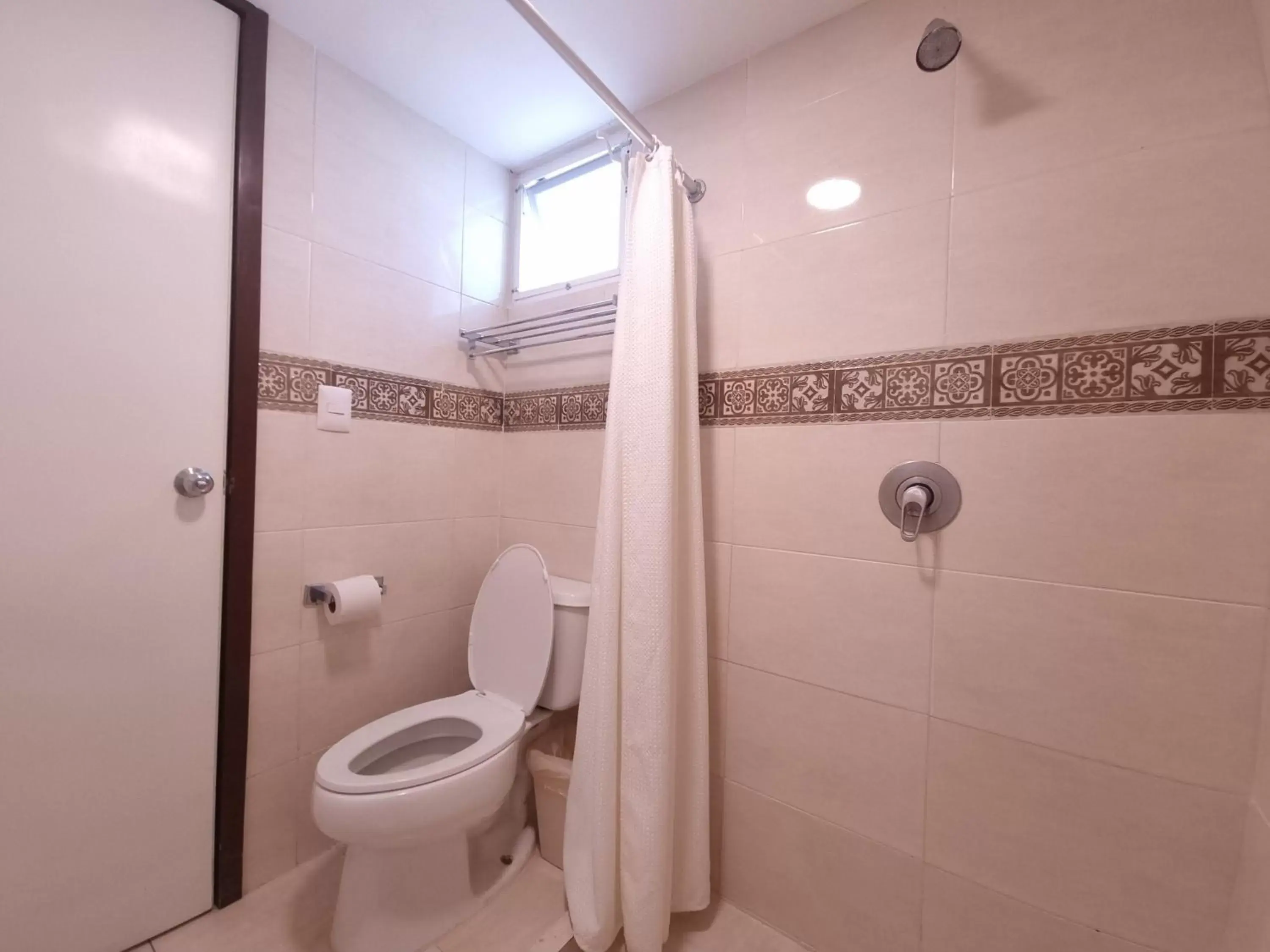 Bathroom in Hotel Casa Blanca