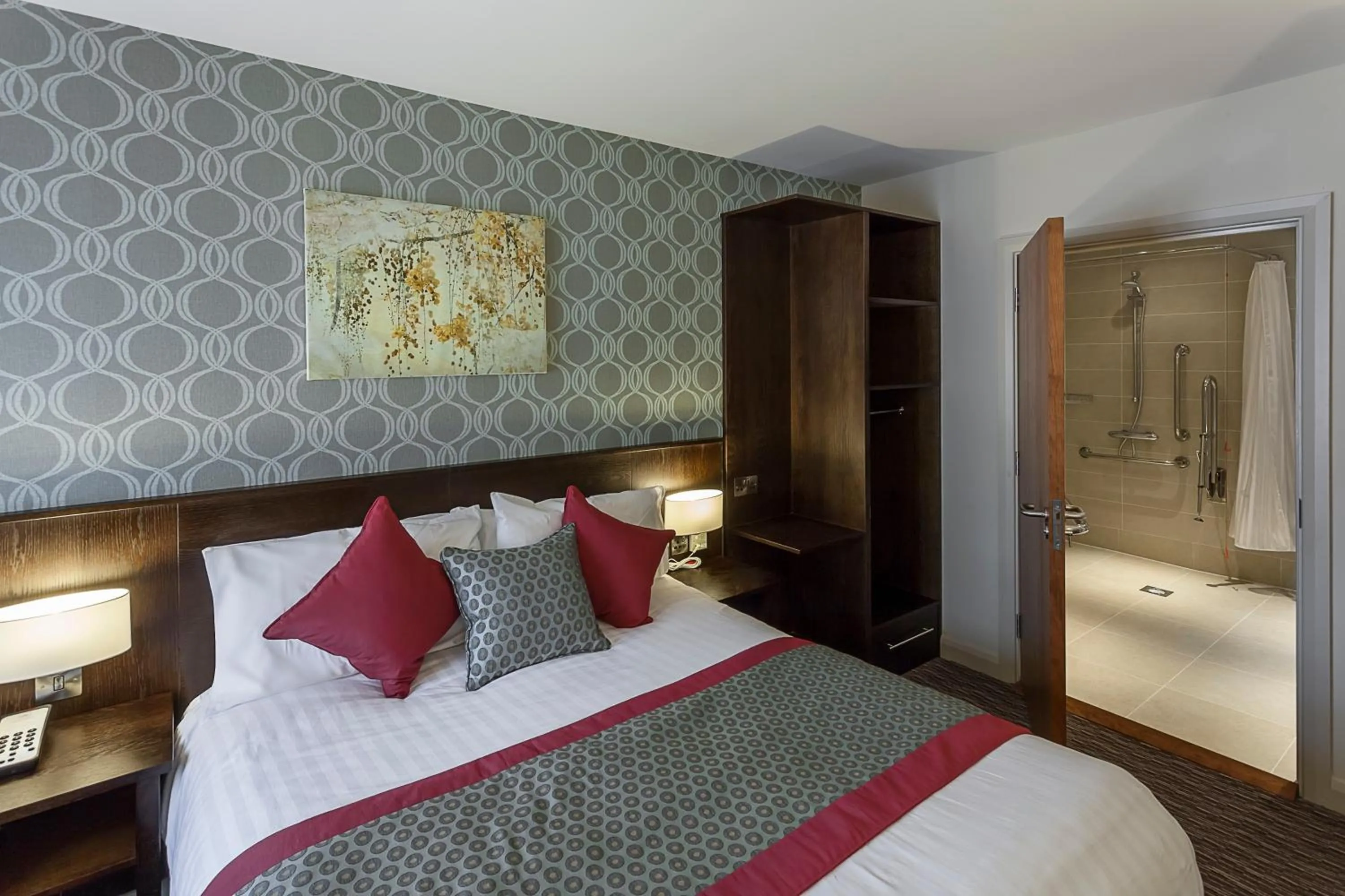 Bedroom, Bed in Best Western Plus Pinewood Manchester Airport-Wilmslow Hotel