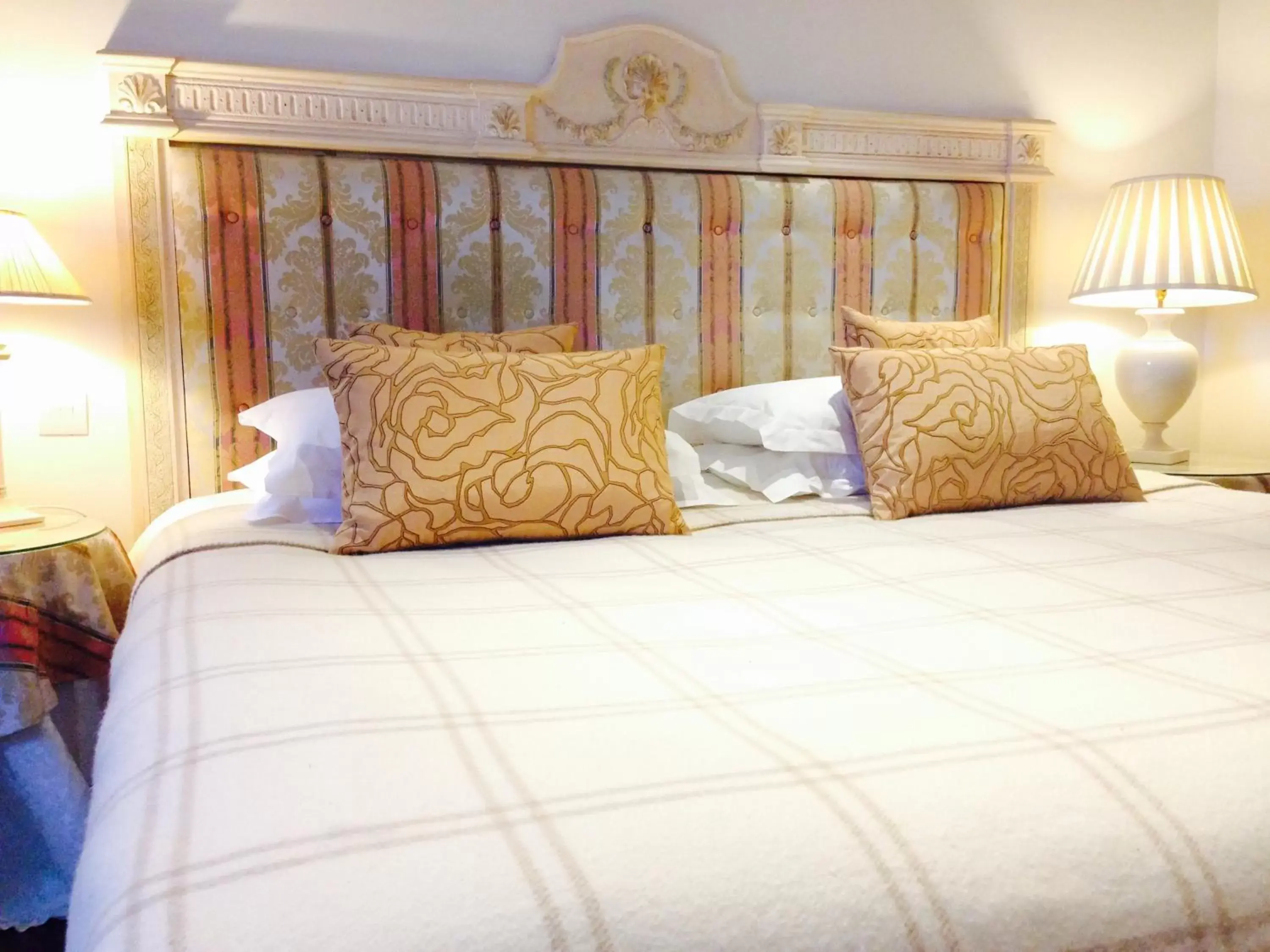 Bed in The Bell Inn Hotel