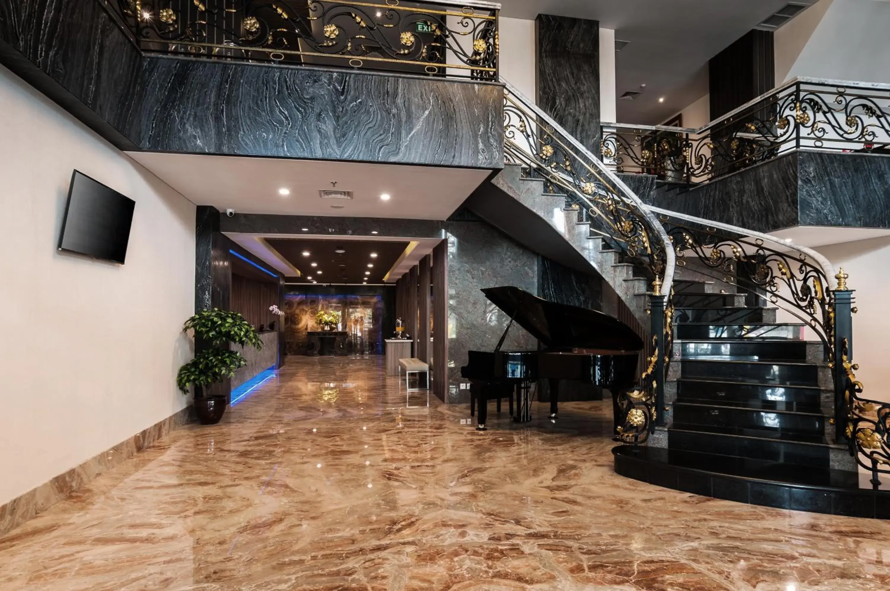 Lobby or reception in Arthama Hotels Losari Makassar