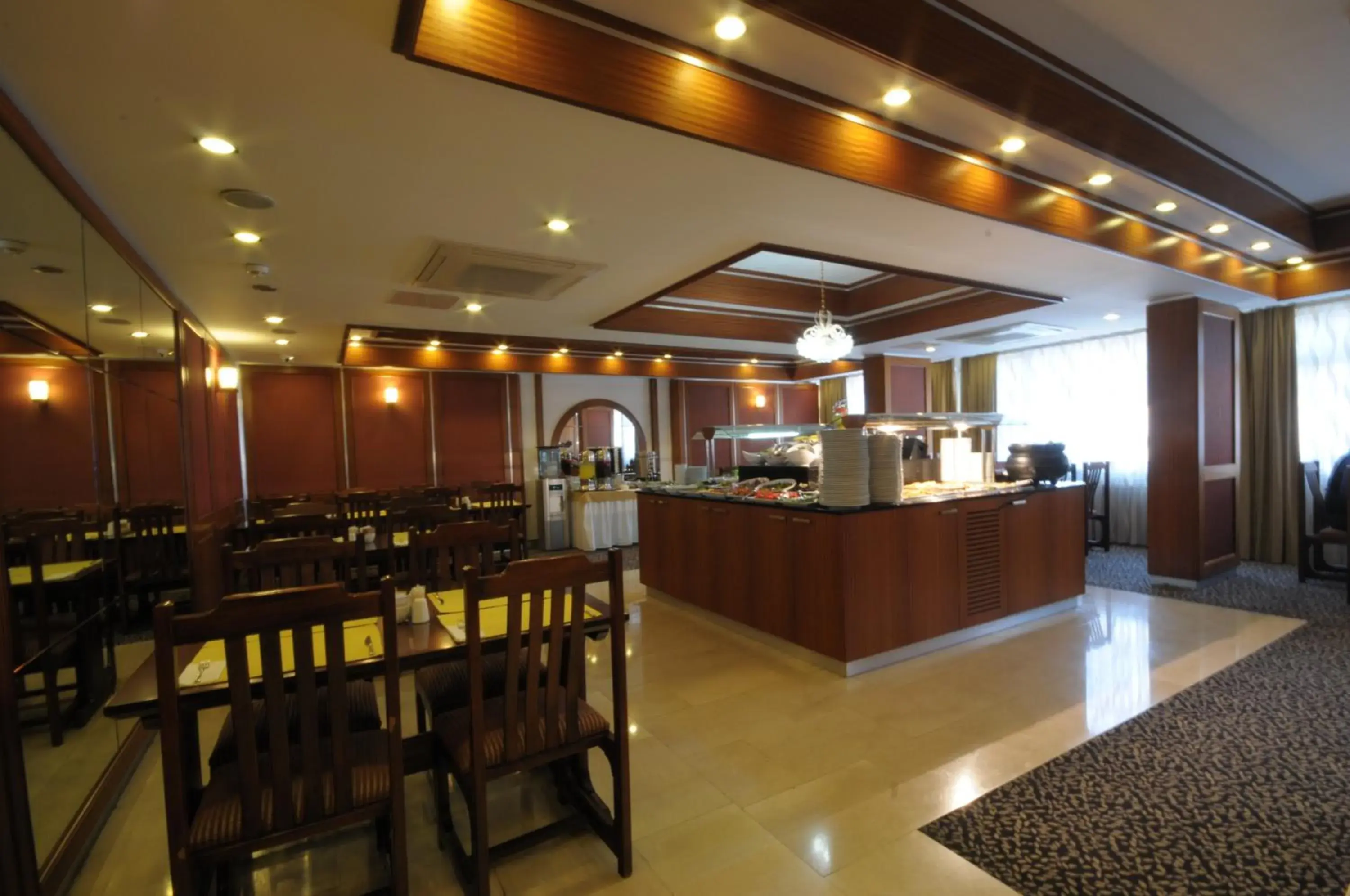 Restaurant/Places to Eat in SV Business Hotel Diyarbakr