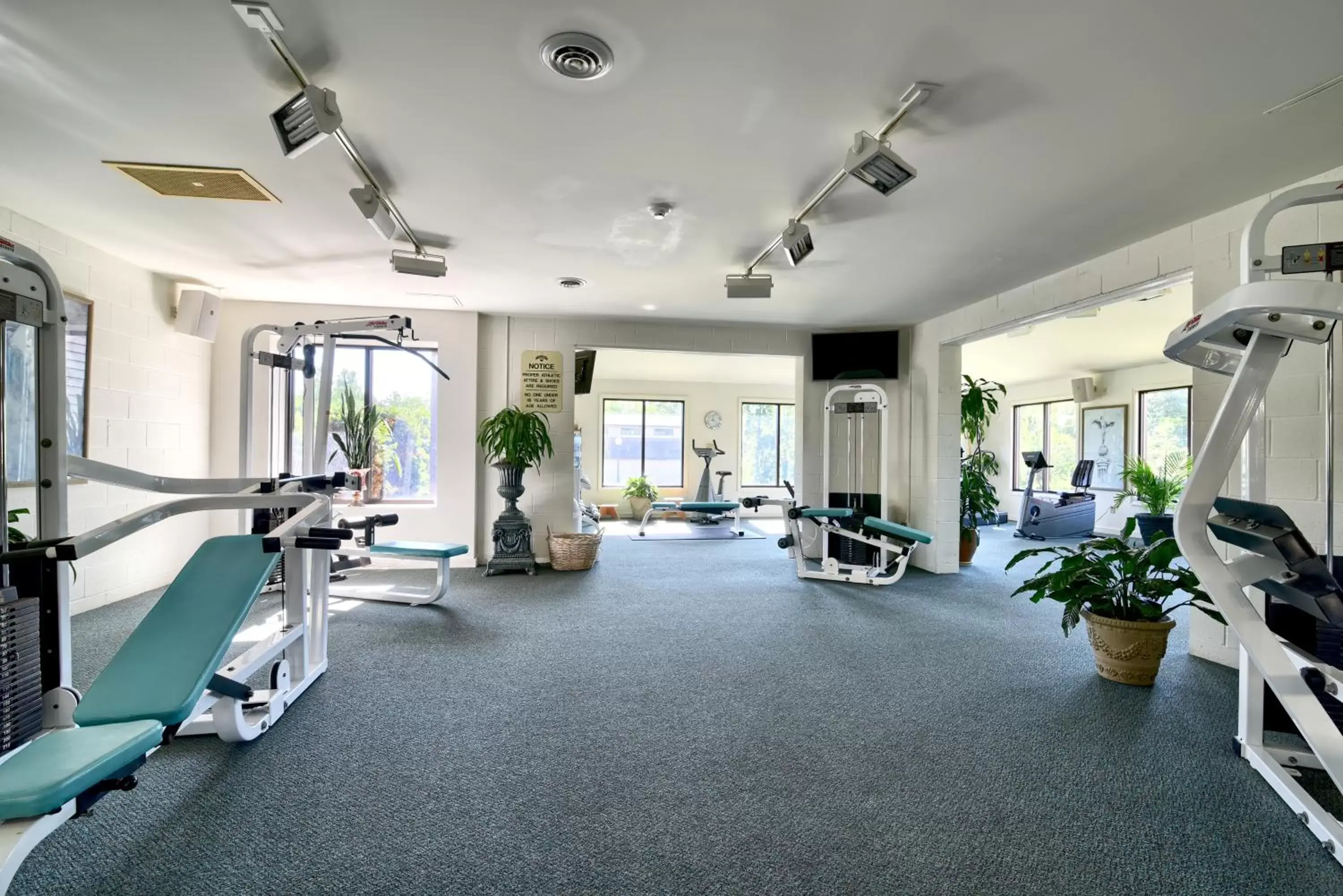 Fitness Center/Facilities in Roosevelt Inn & Suites Saratoga Springs