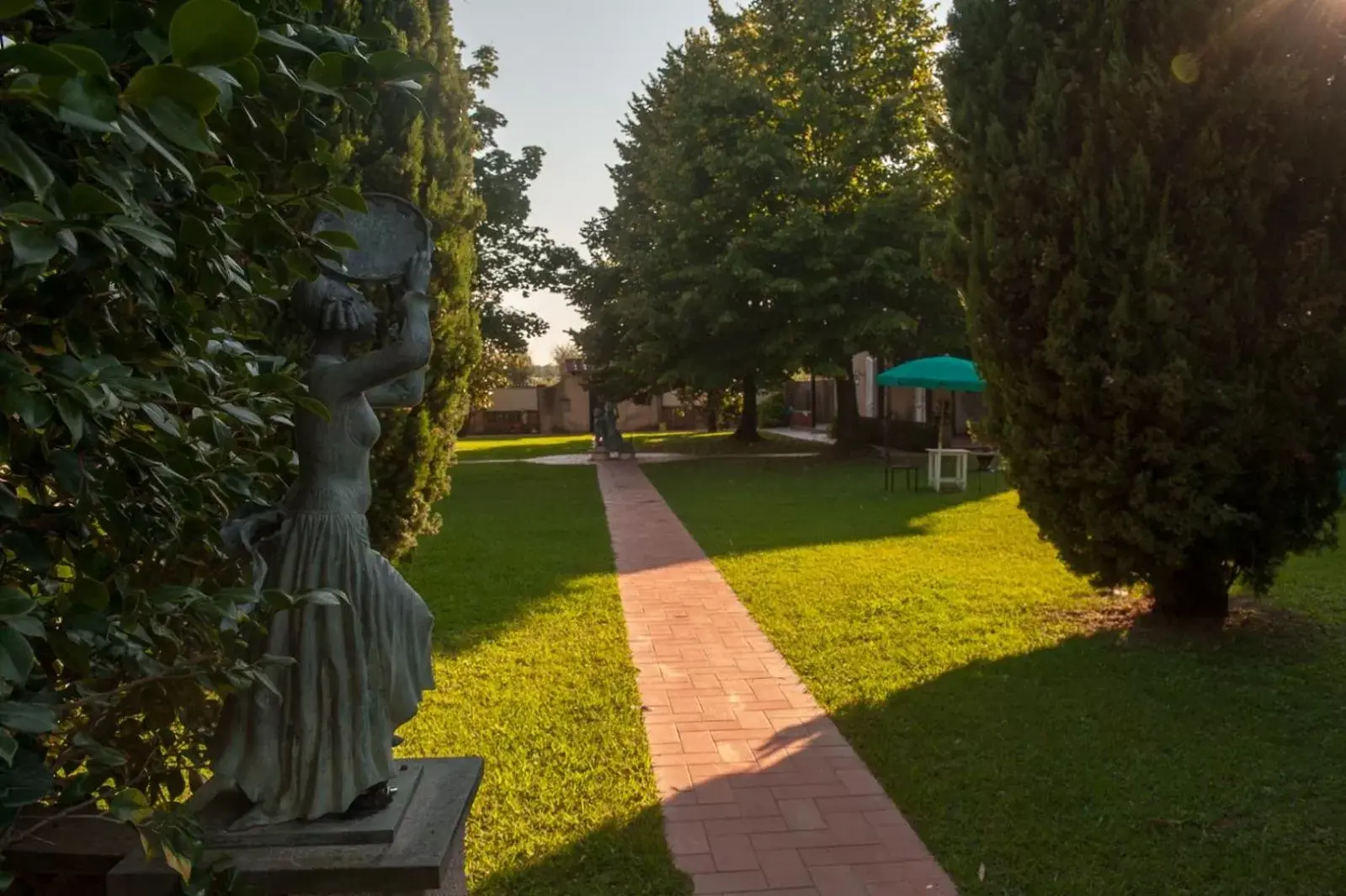 Garden in Villa Marinsky Pietrasanta