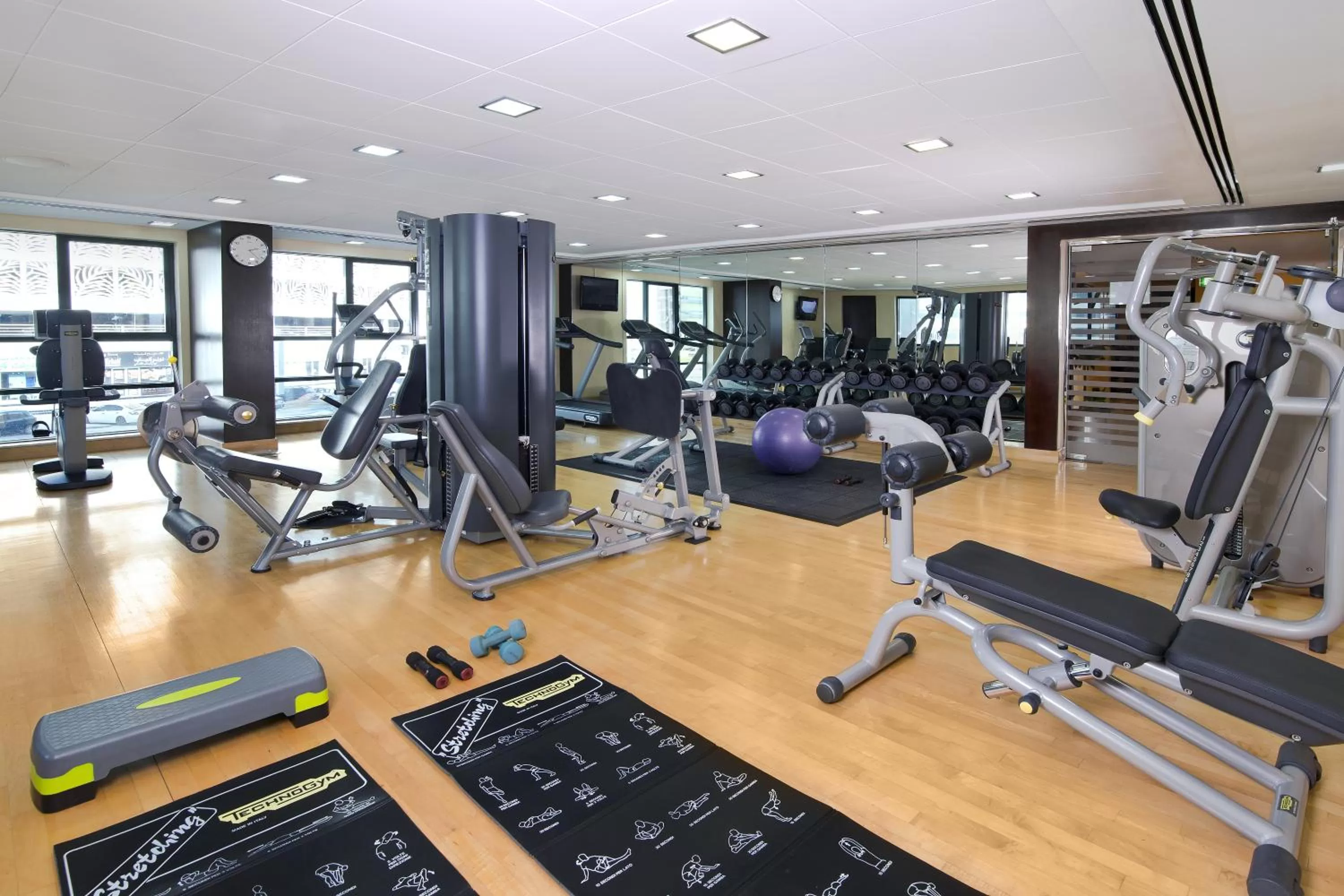 Fitness centre/facilities in TIME Oak Hotel & Suites