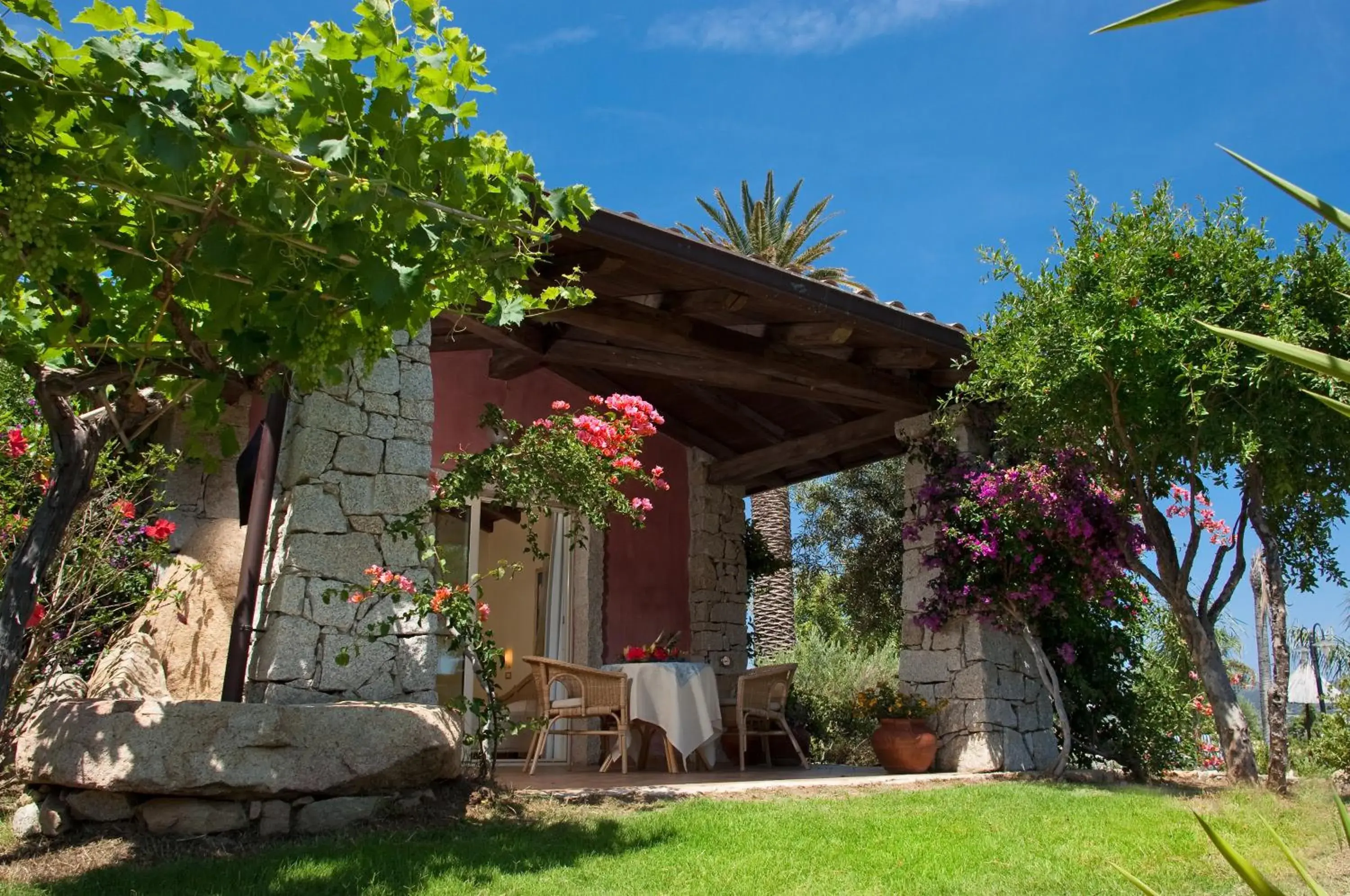 Patio, Property Building in Cruccùris Resort