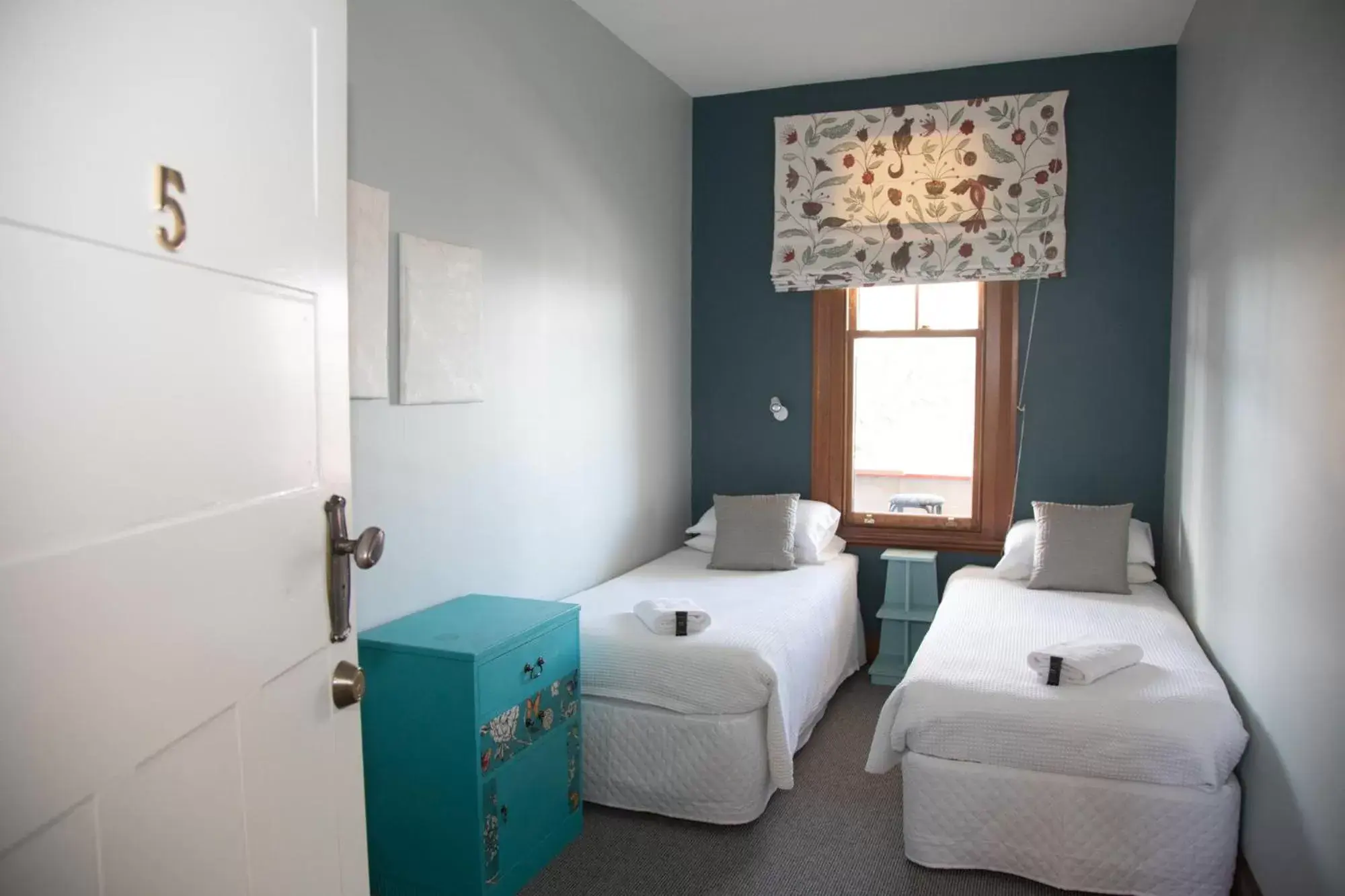 Bedroom, Bed in The Brown Pub Bedroom, Bed in The Brown Pub