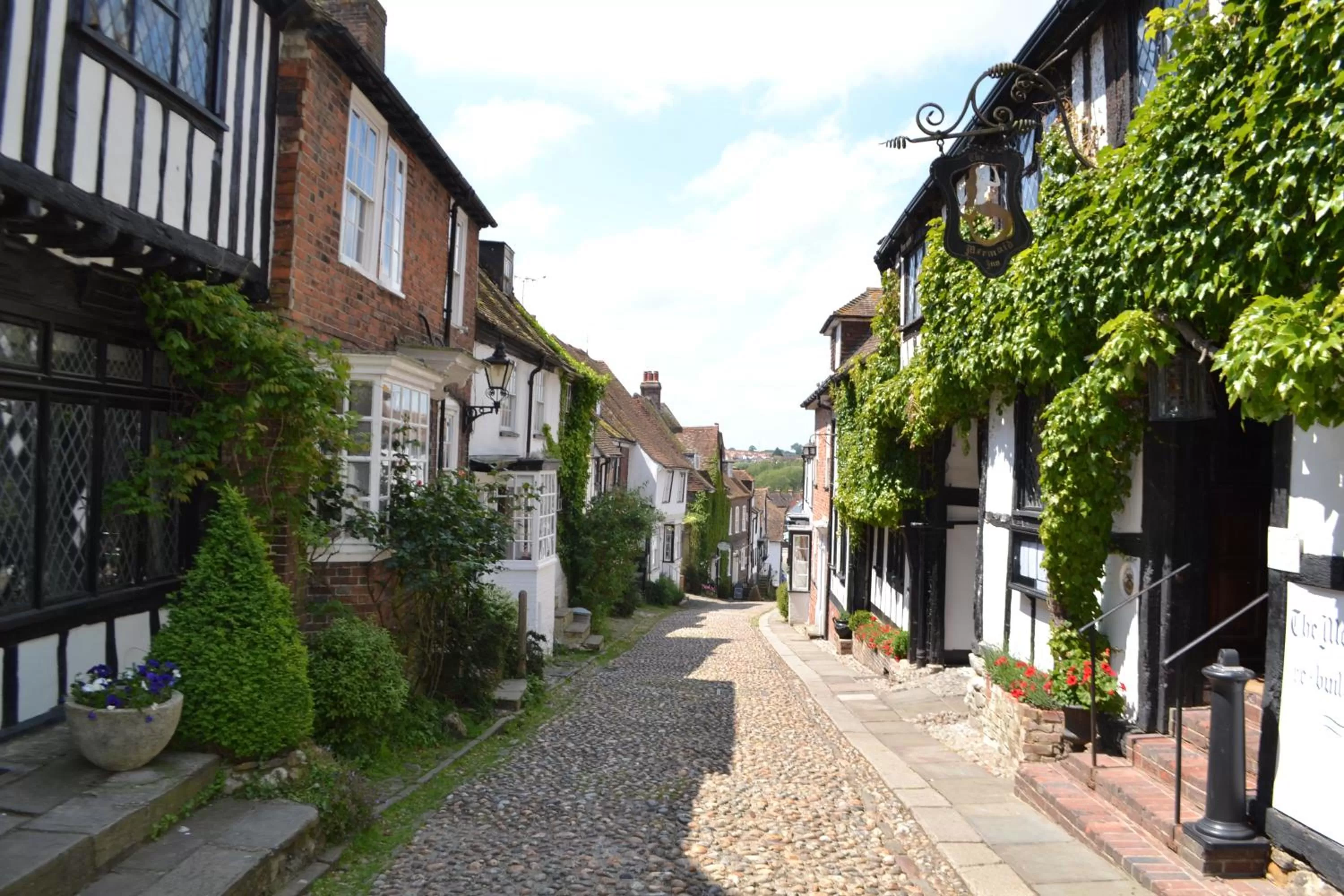 Facade/entrance in Mermaid Inn
