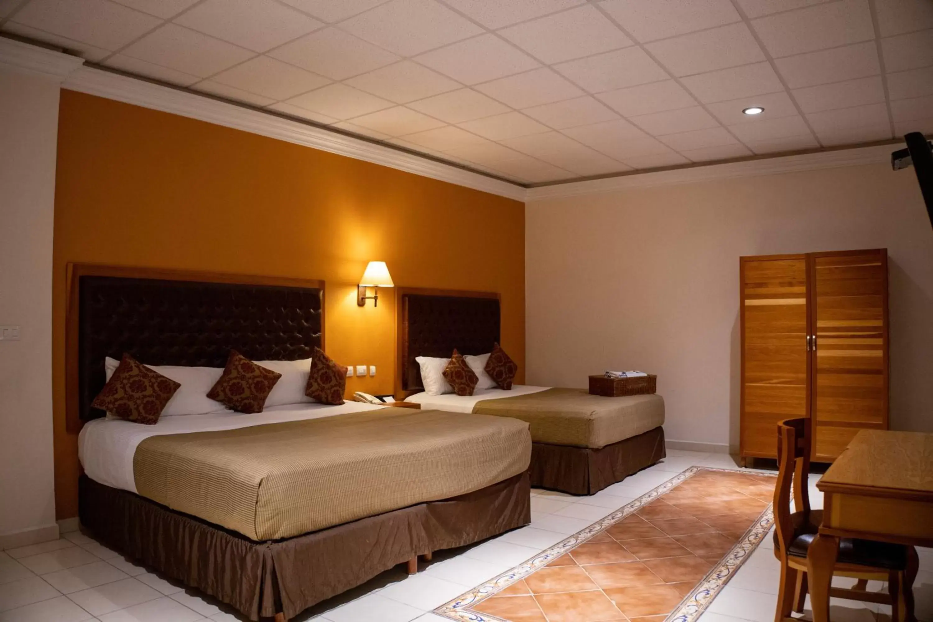 Photo of the whole room, Bed in Hotel Rio Queretaro