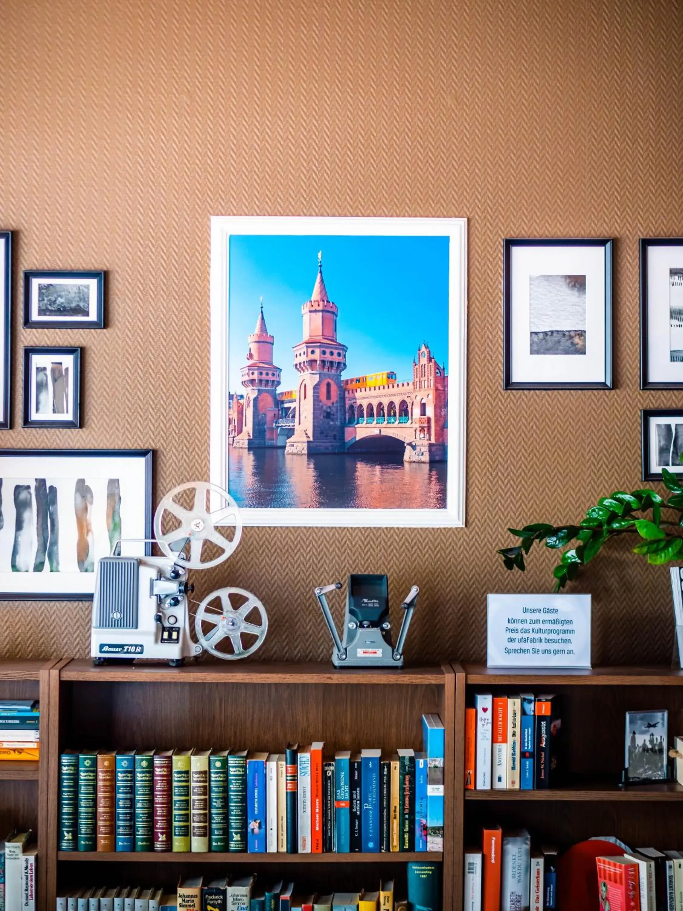 Lobby or reception in Hotel Berliner Bär Lobby or reception in Hotel Berliner Bär