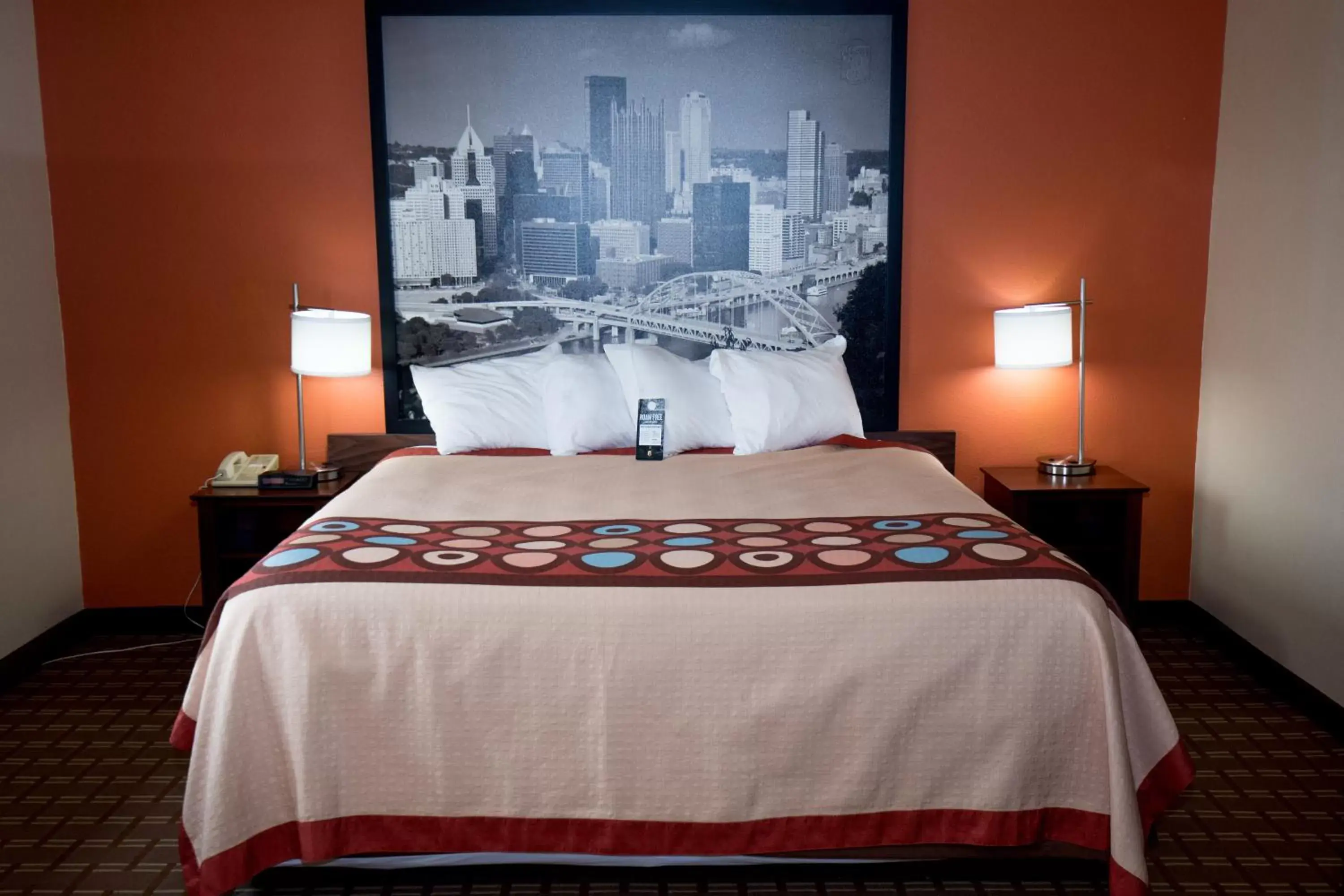 King Suite - Non-Smoking in Super 8 by Wyndham Altoona King Suite - Non-Smoking in Super 8 by Wyndham Altoona