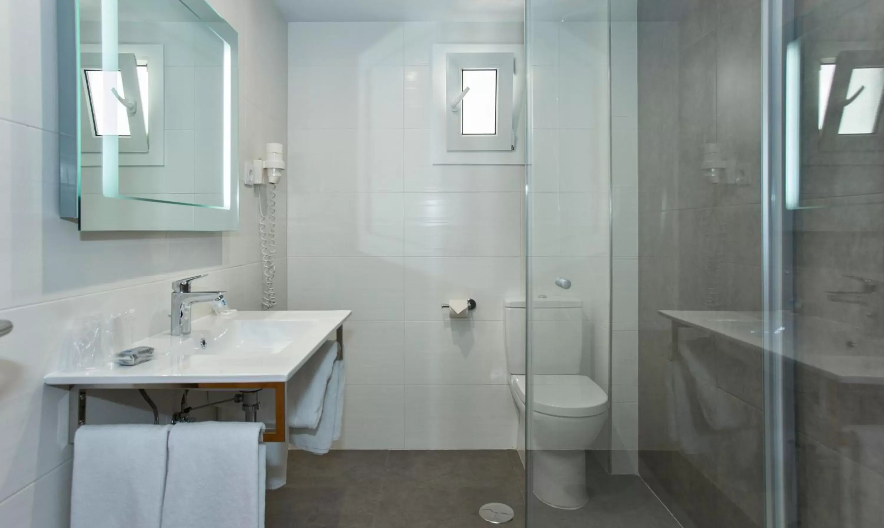 Bathroom in Hotel Baviera