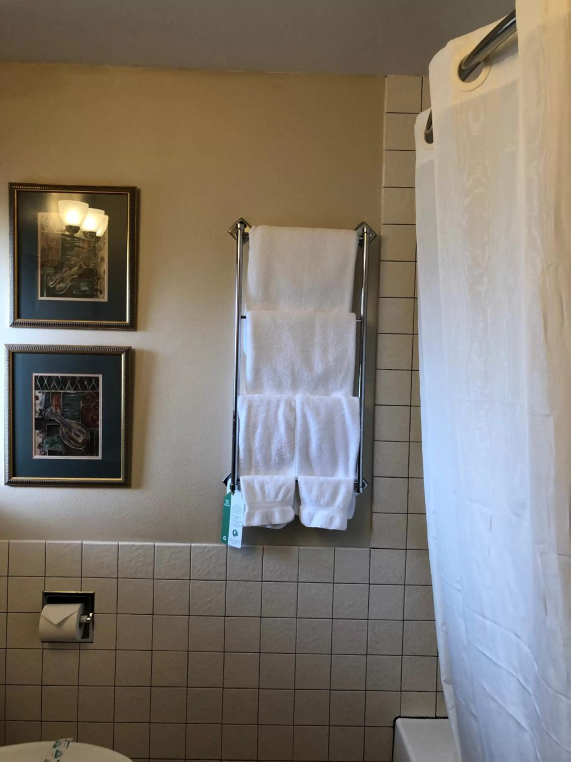 Standard Queen Room in Port Angeles Inn