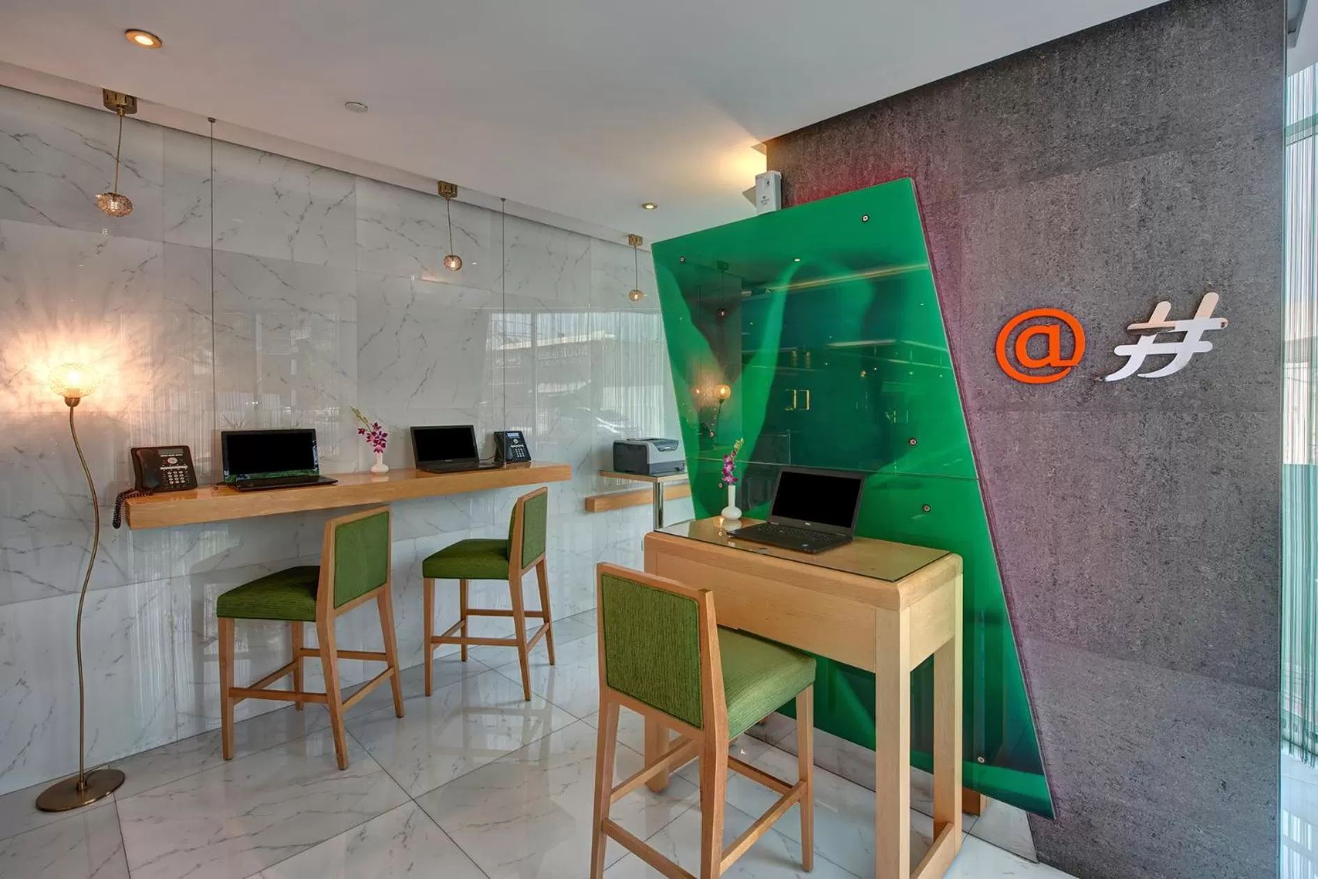 Business facilities in Al Khoory Executive Hotel, Al Wasl