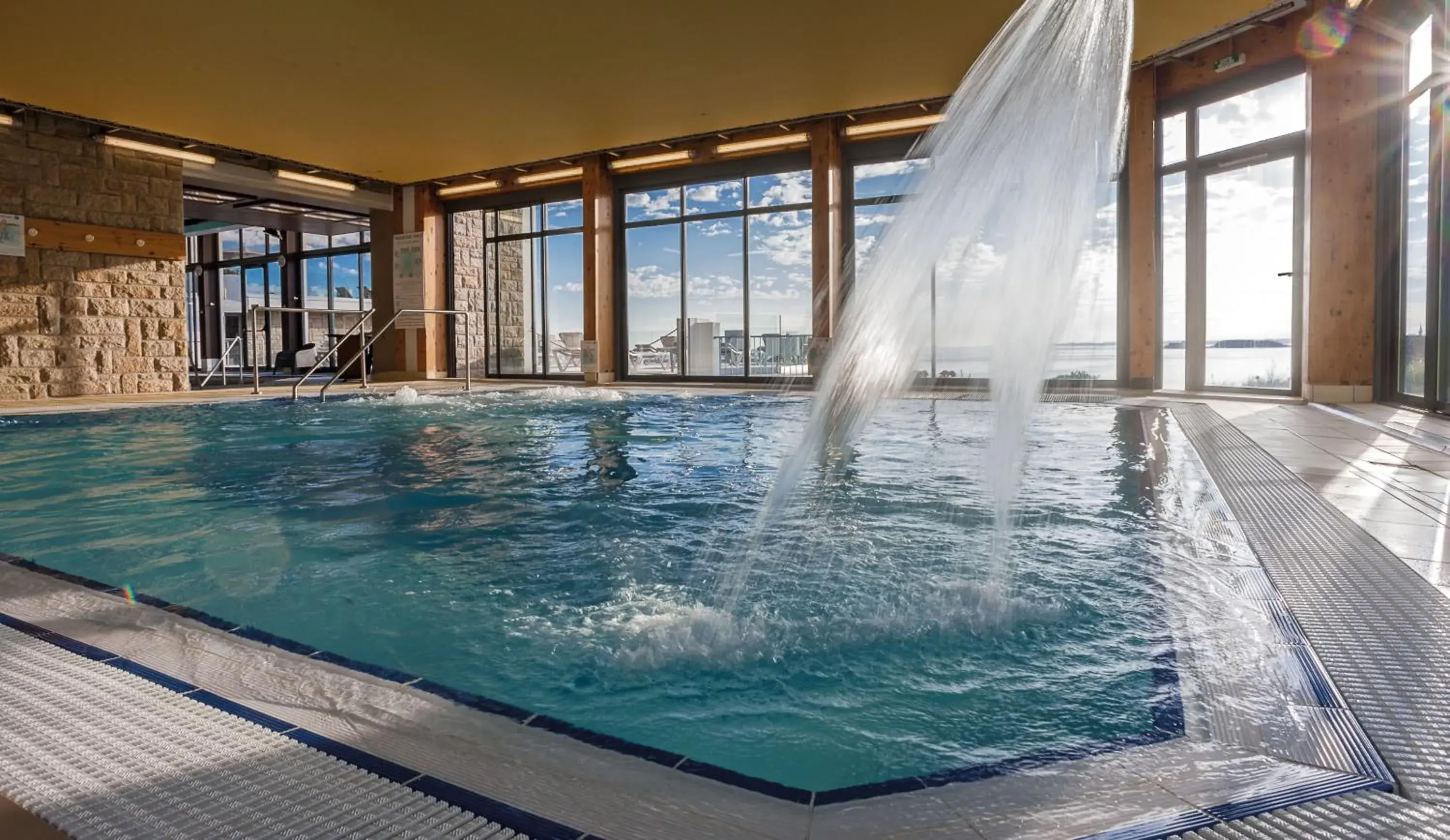 Activities, Swimming Pool in Emeria Dinard Hotel Thalasso & Spa