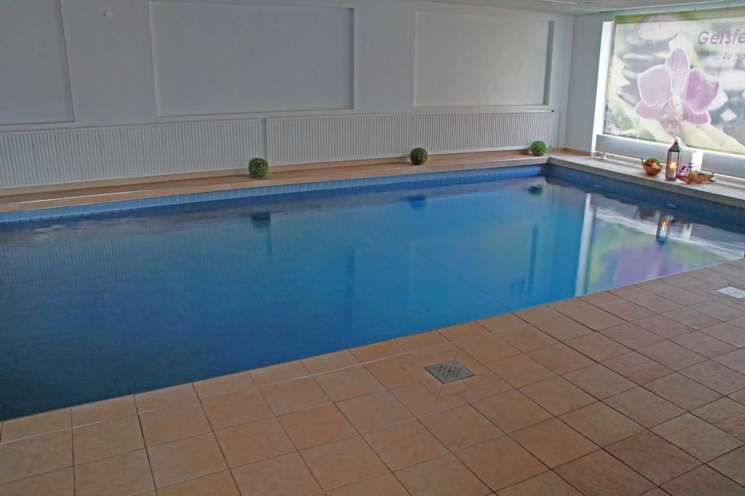 Swimming Pool in Hotel Gersfelder Hof