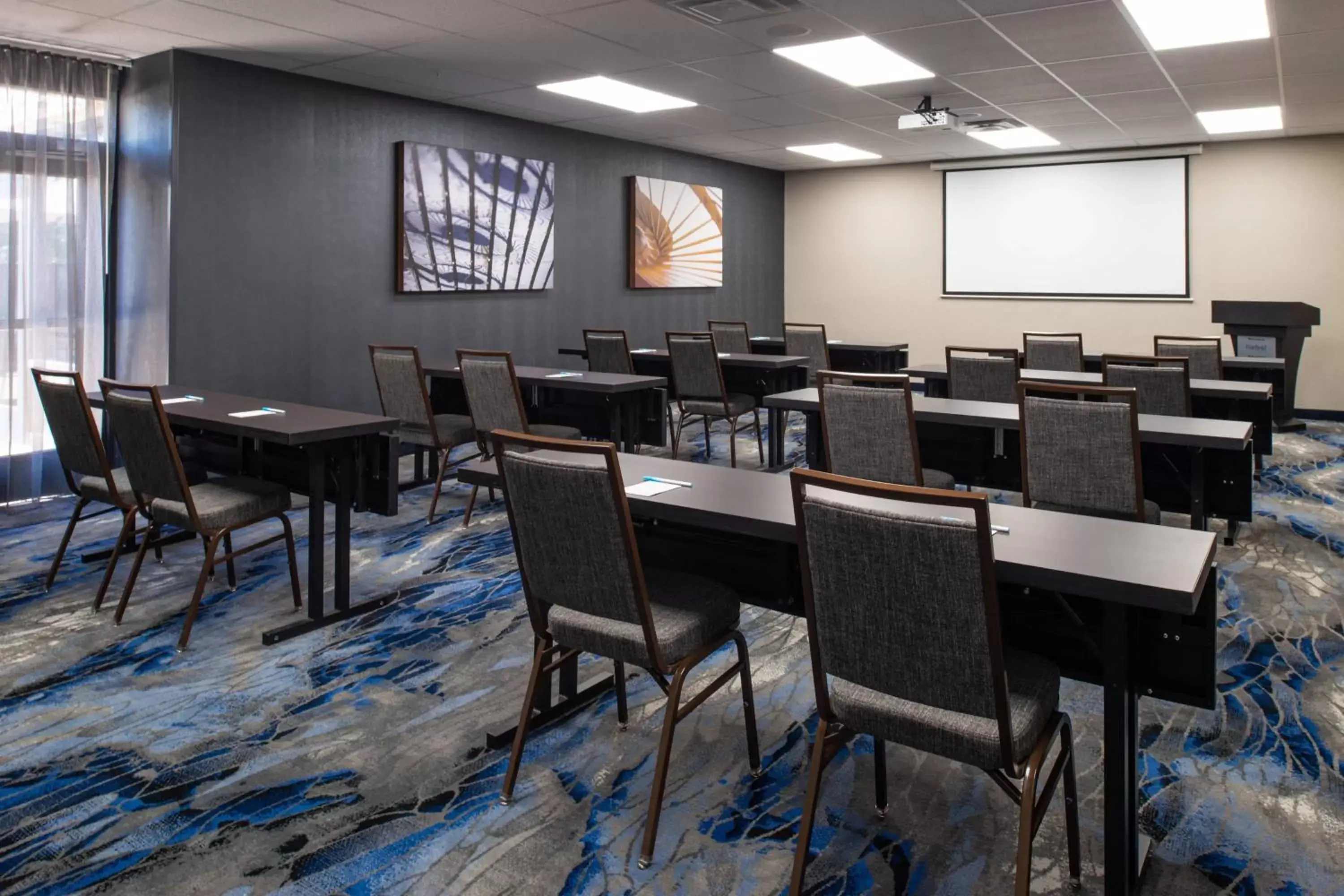 Meeting/conference room in Fairfield Inn and Suites by Marriott Bakersfield Central