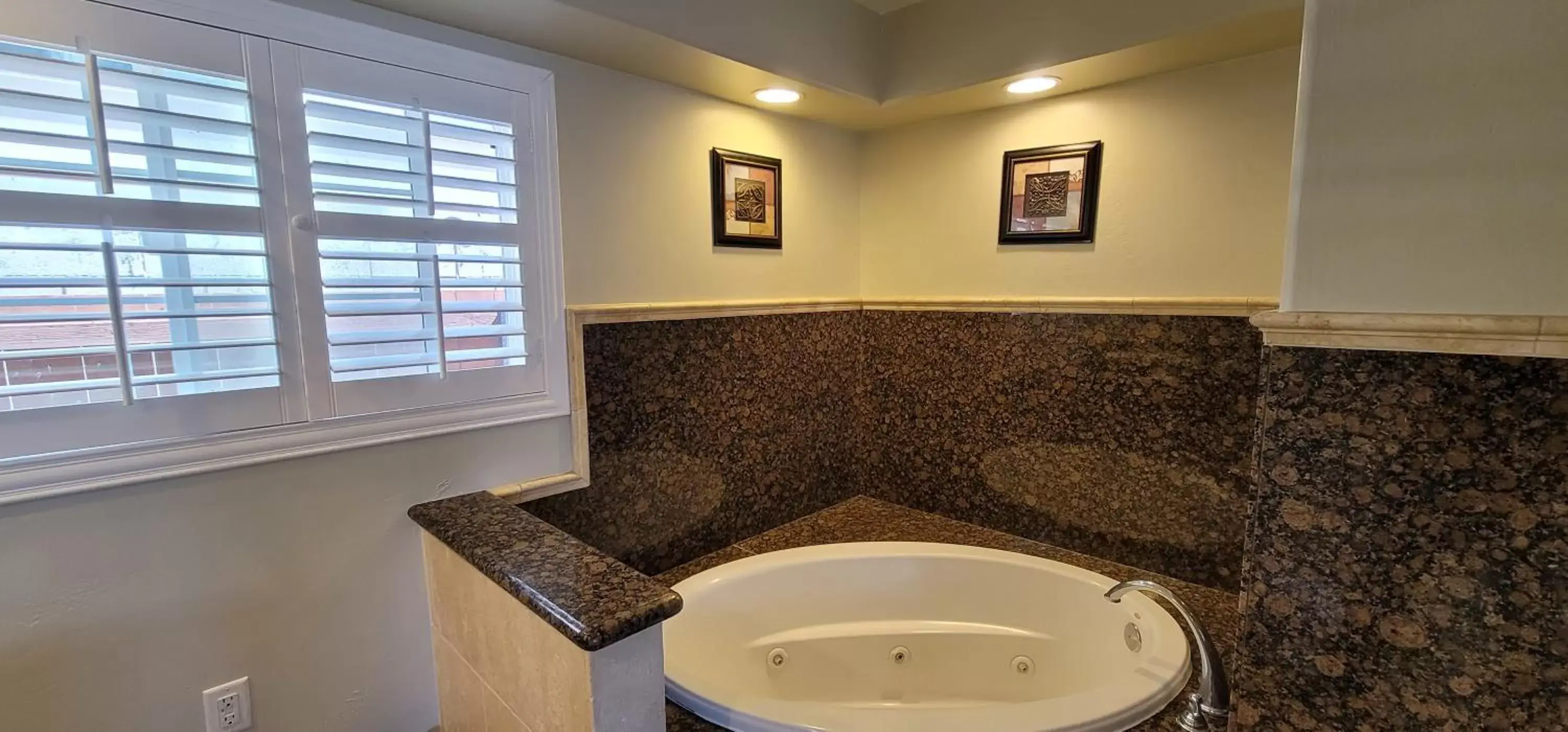 Bathroom in Beachwalker Inn & Suites