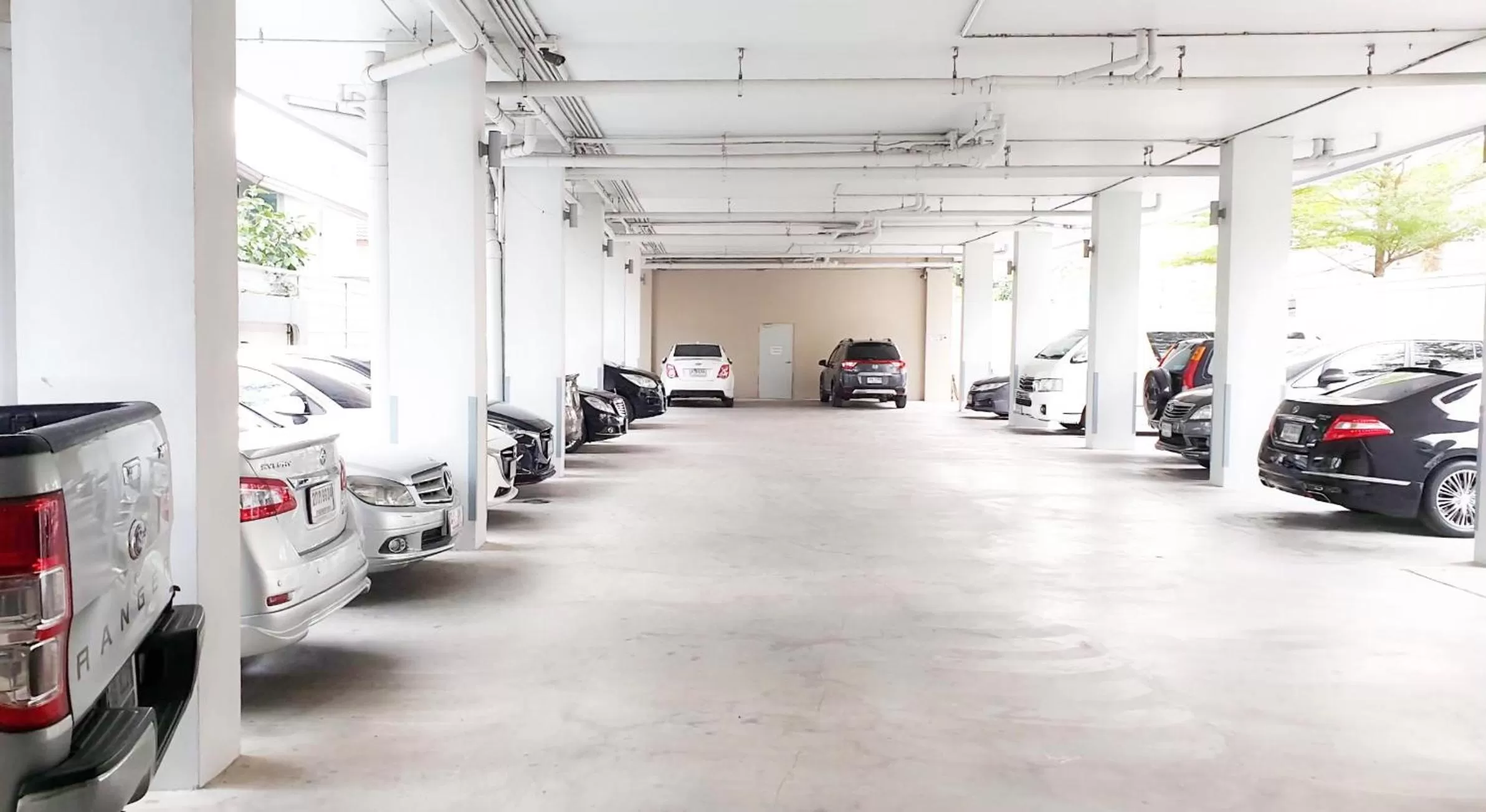 Parking in The Sriracha Residence