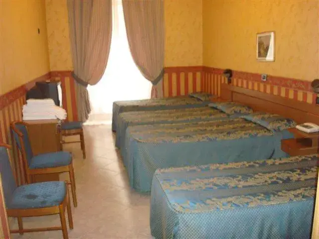 Photo of the whole room, Bed in Hotel Demetra Capitolina Photo of the whole room, Bed in Hotel Demetra Capitolina