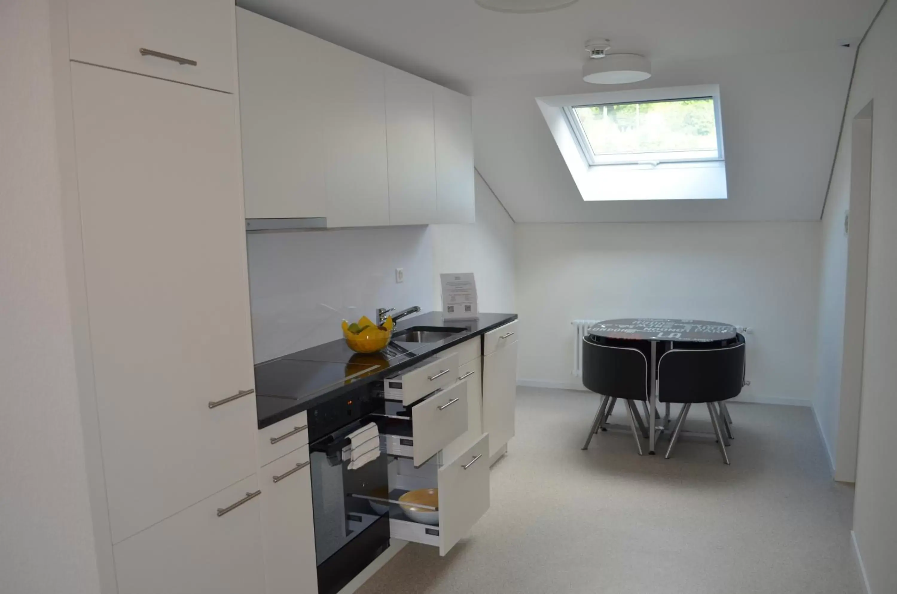 Photo of the whole room, Kitchen/Kitchenette in Central Hotel Post