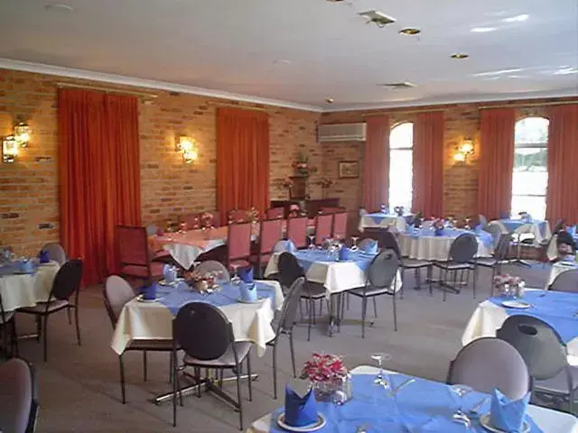 Restaurant/Places to Eat in Coachmans Rest Motor Lodge