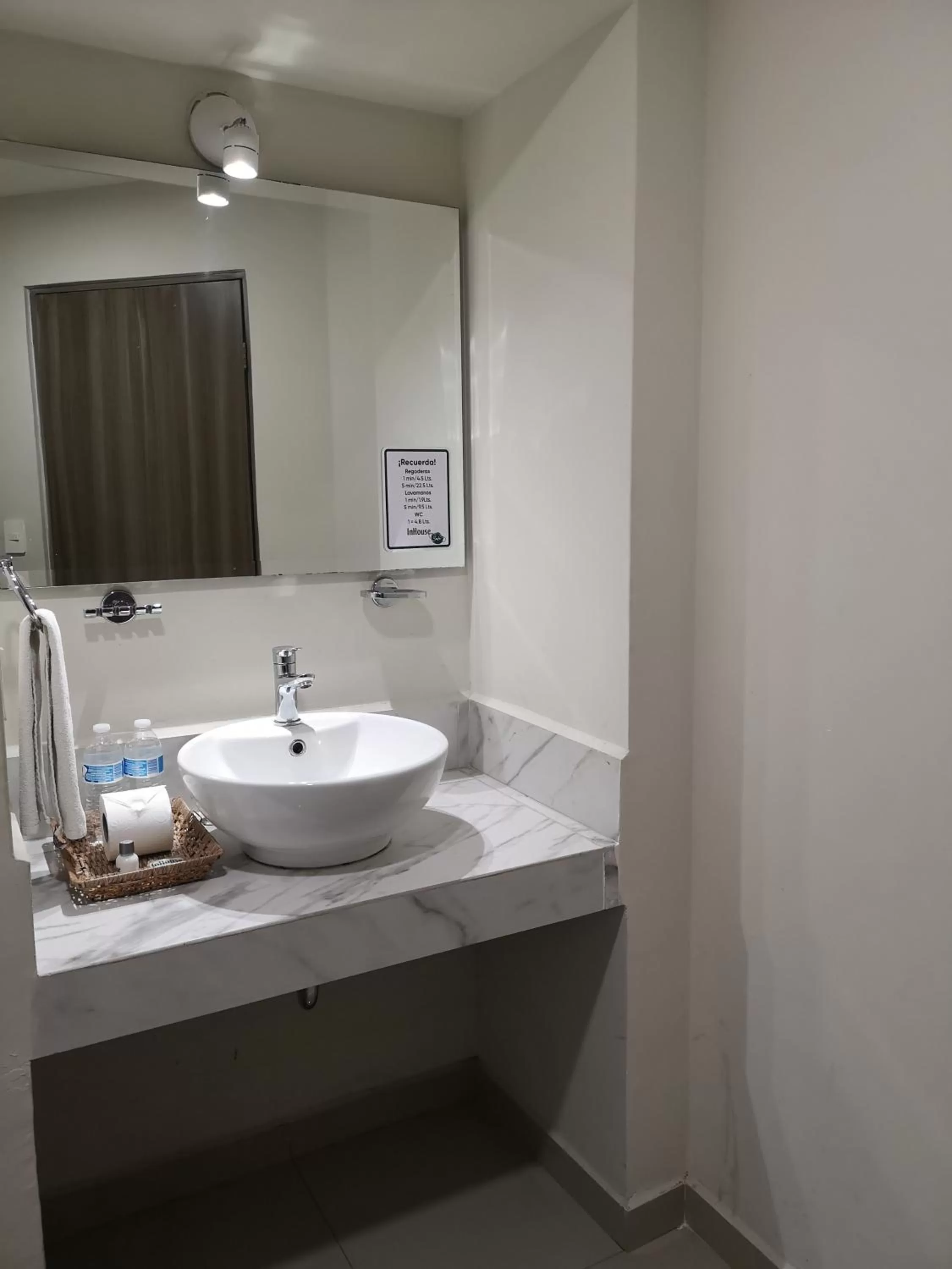 Bathroom in InHouse Hotel Culiacán