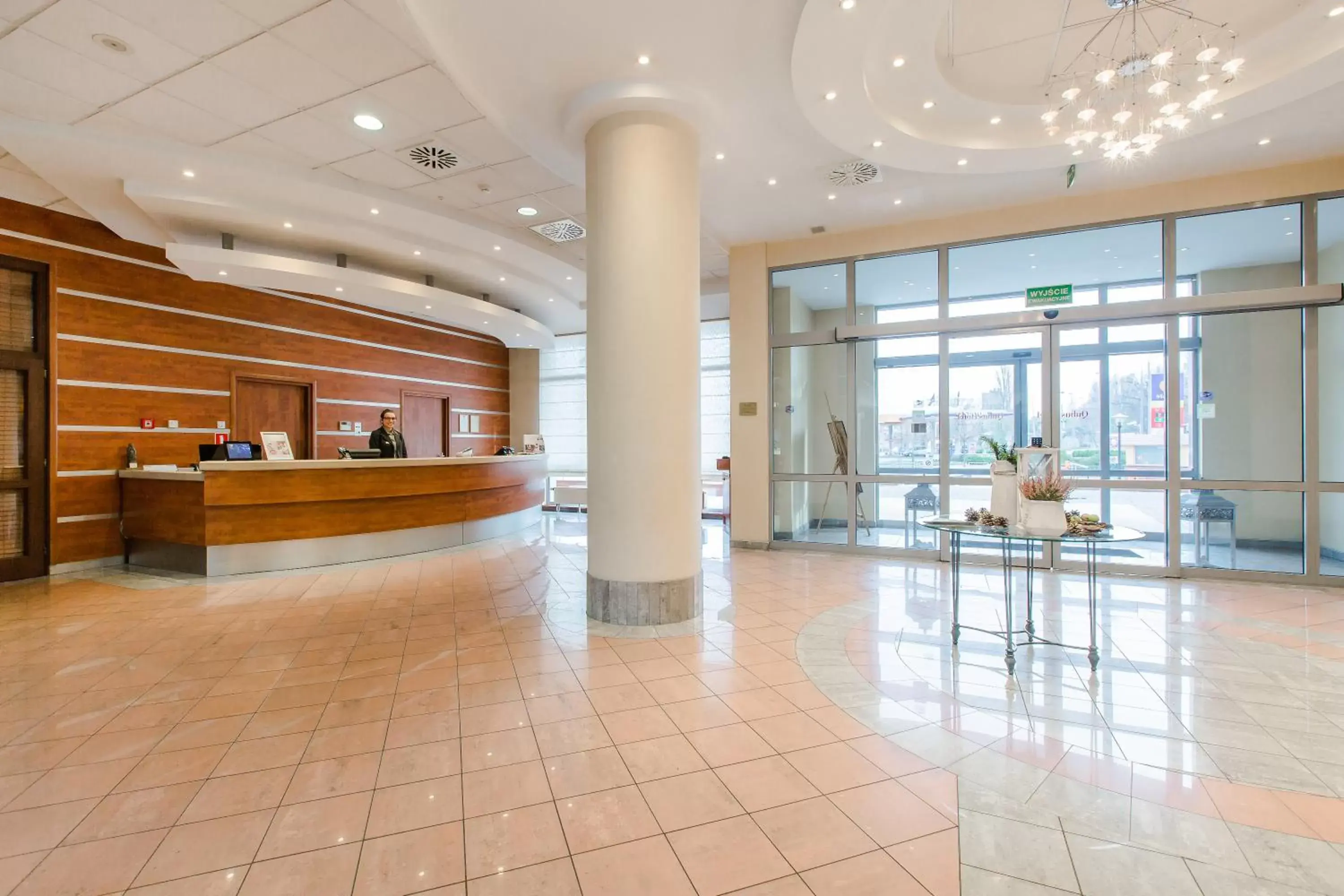 Lobby or reception in Qubus Hotel Głogów Lobby or reception in Qubus Hotel Głogów