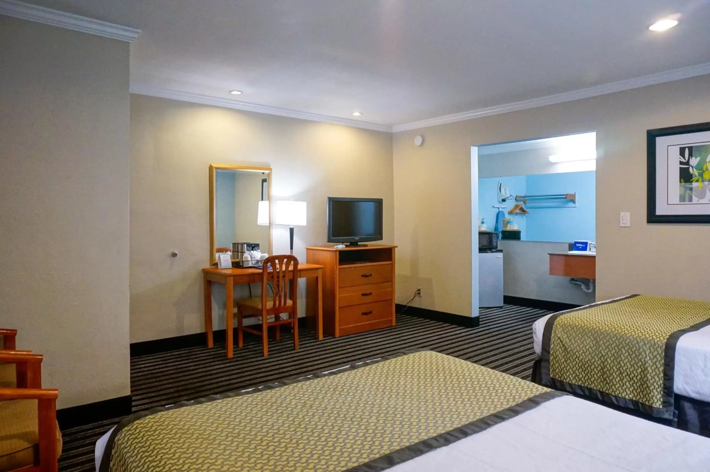 Bedroom, Bed in Hotel Parmani Near Stanford University Bedroom, Bed in Hotel Parmani Near Stanford University