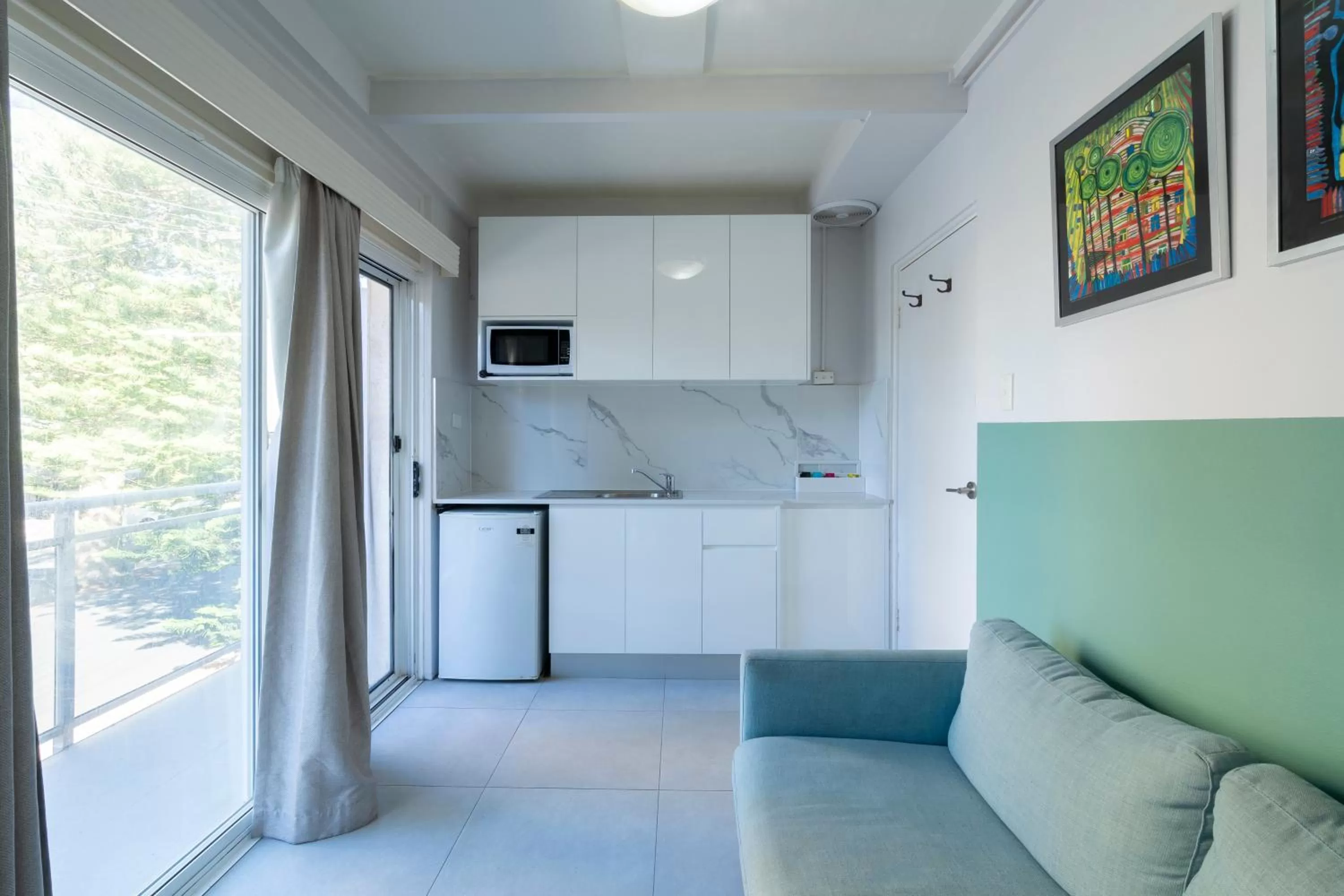 Manly Waves Studios & Apartments