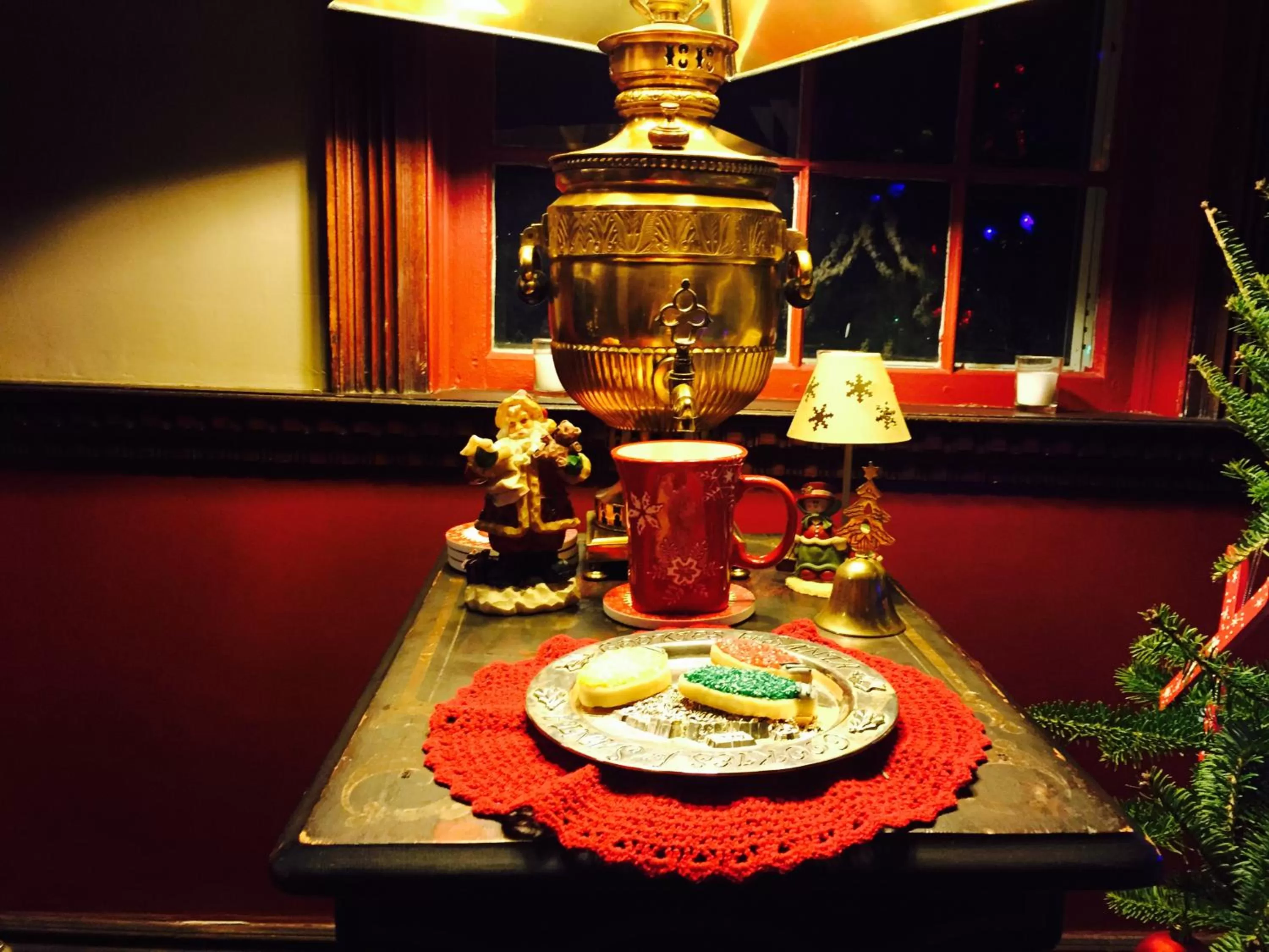 Decorative detail in Innkeeper's Place B&B