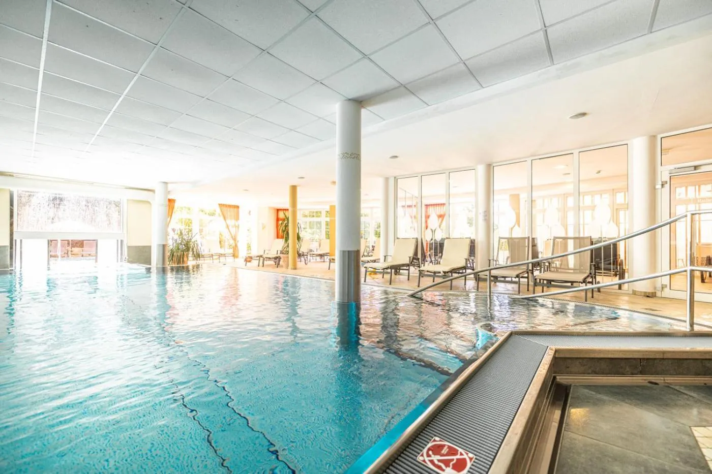 Swimming pool in Landhotel Schermer