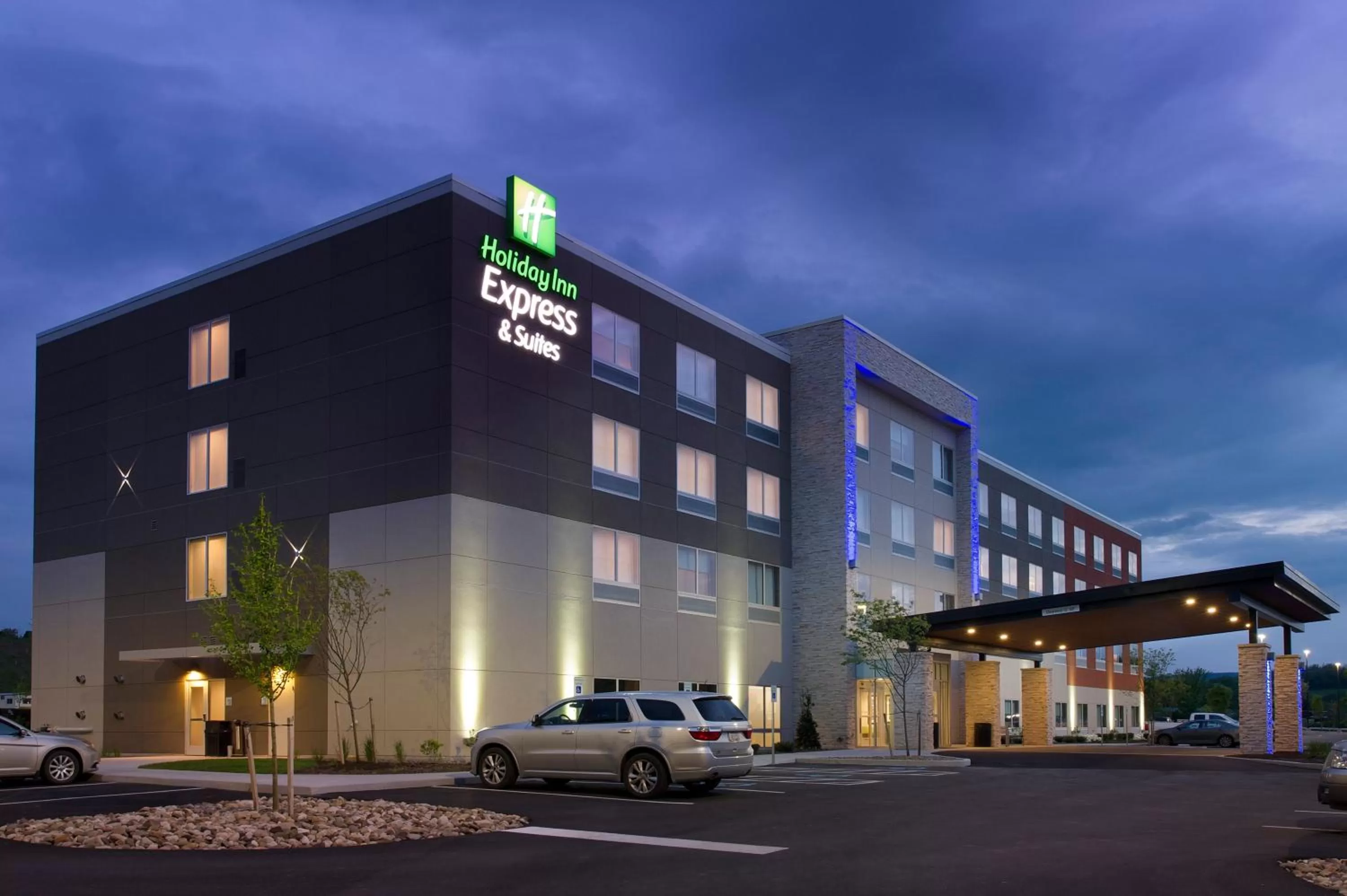 Property building in Holiday Inn Express & Suites by IHG Altoona by IHG