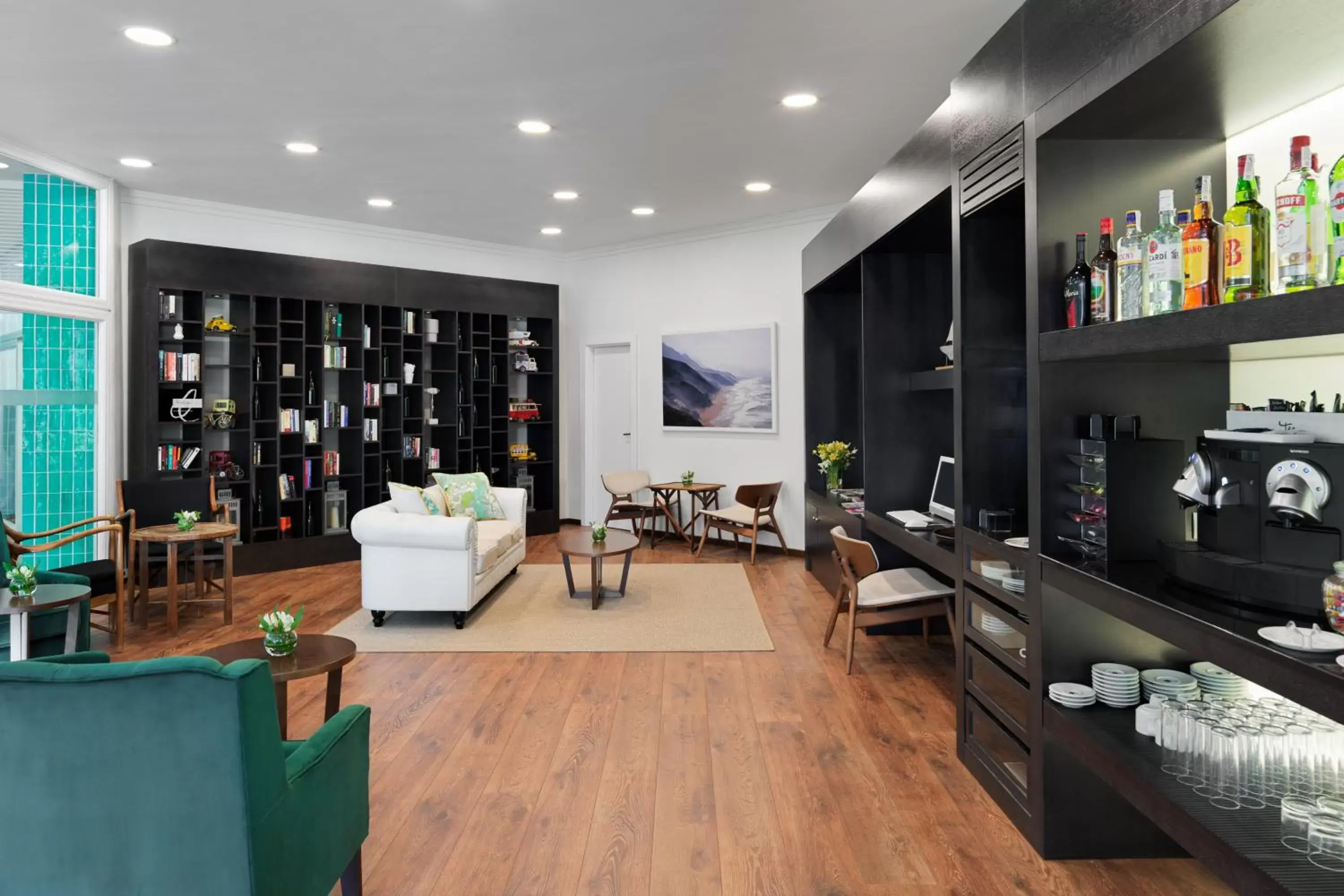 Lounge or bar in H10 Playa Esmeralda - Adults Only Lounge or bar in H10 Playa Esmeralda - Adults Only