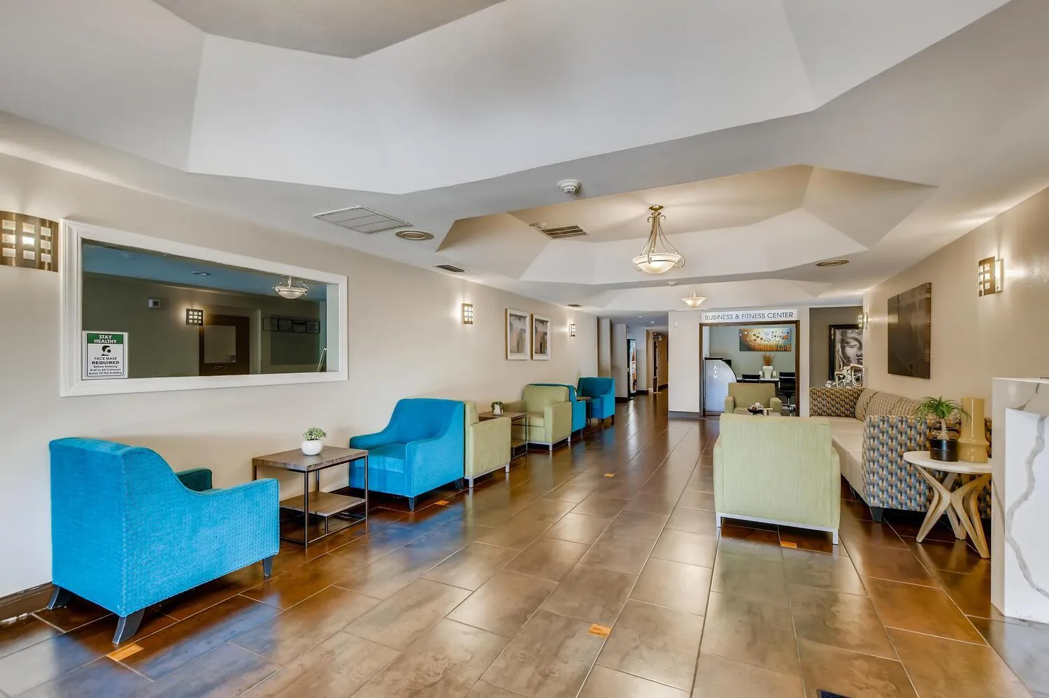 Lobby or reception in Orangewood Inn and Suites Midtown
