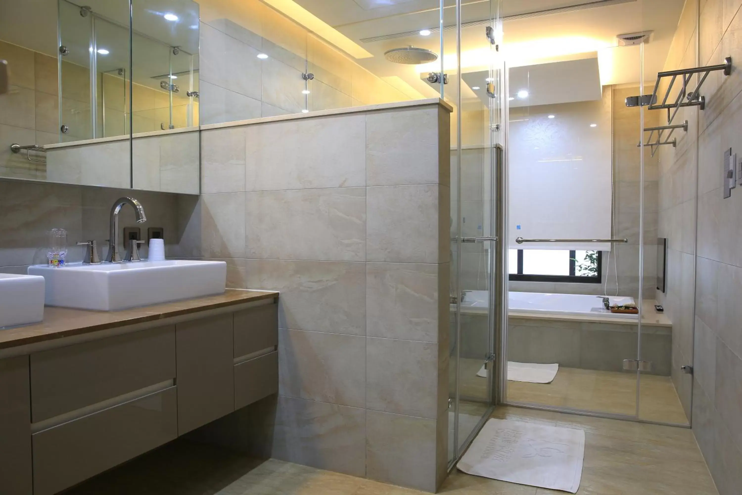 Bathroom in Darlon Hotel Bathroom in Darlon Hotel