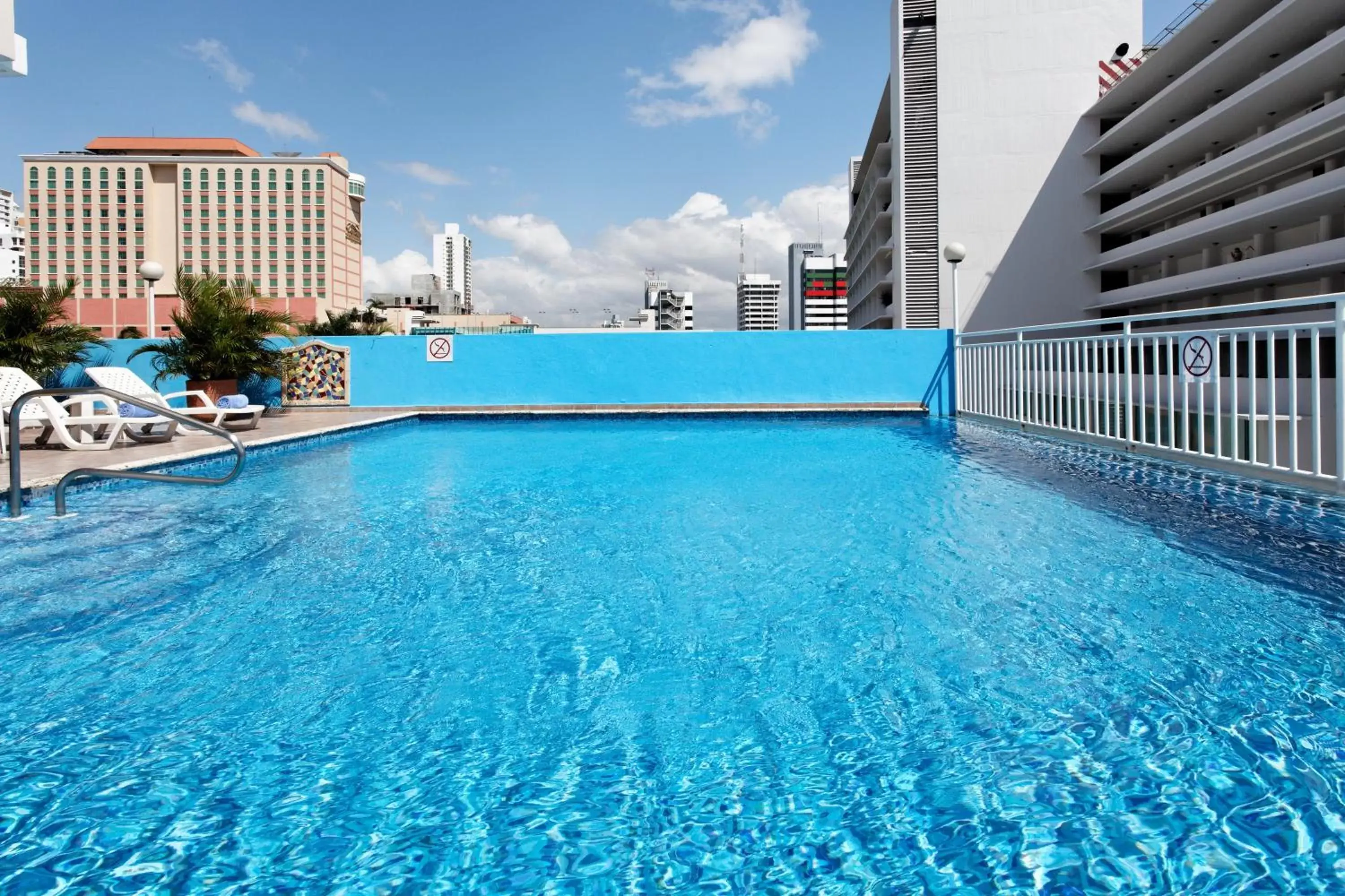 Swimming Pool in Crowne Plaza Panama, an IHG Hotel